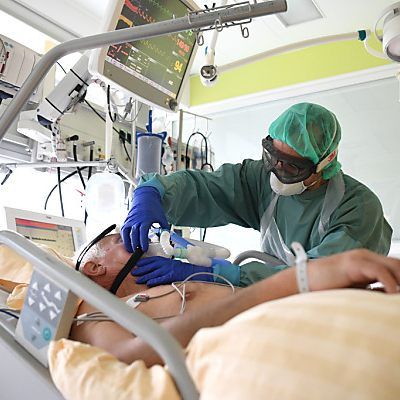 688 Corona-Patienten liegen auf der Intensivstation