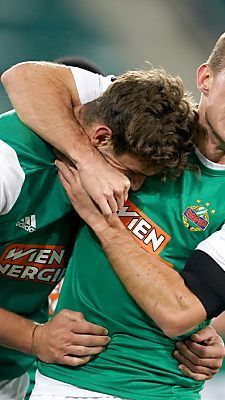 "Schmerzvoller" Jubel für den Torschützen Hofmann