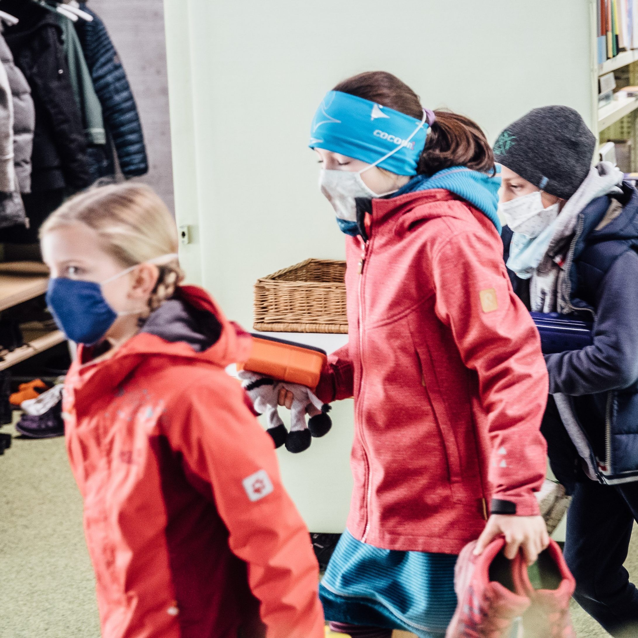 AK: Schulen müssen Kinder im Lockdown betreuen.