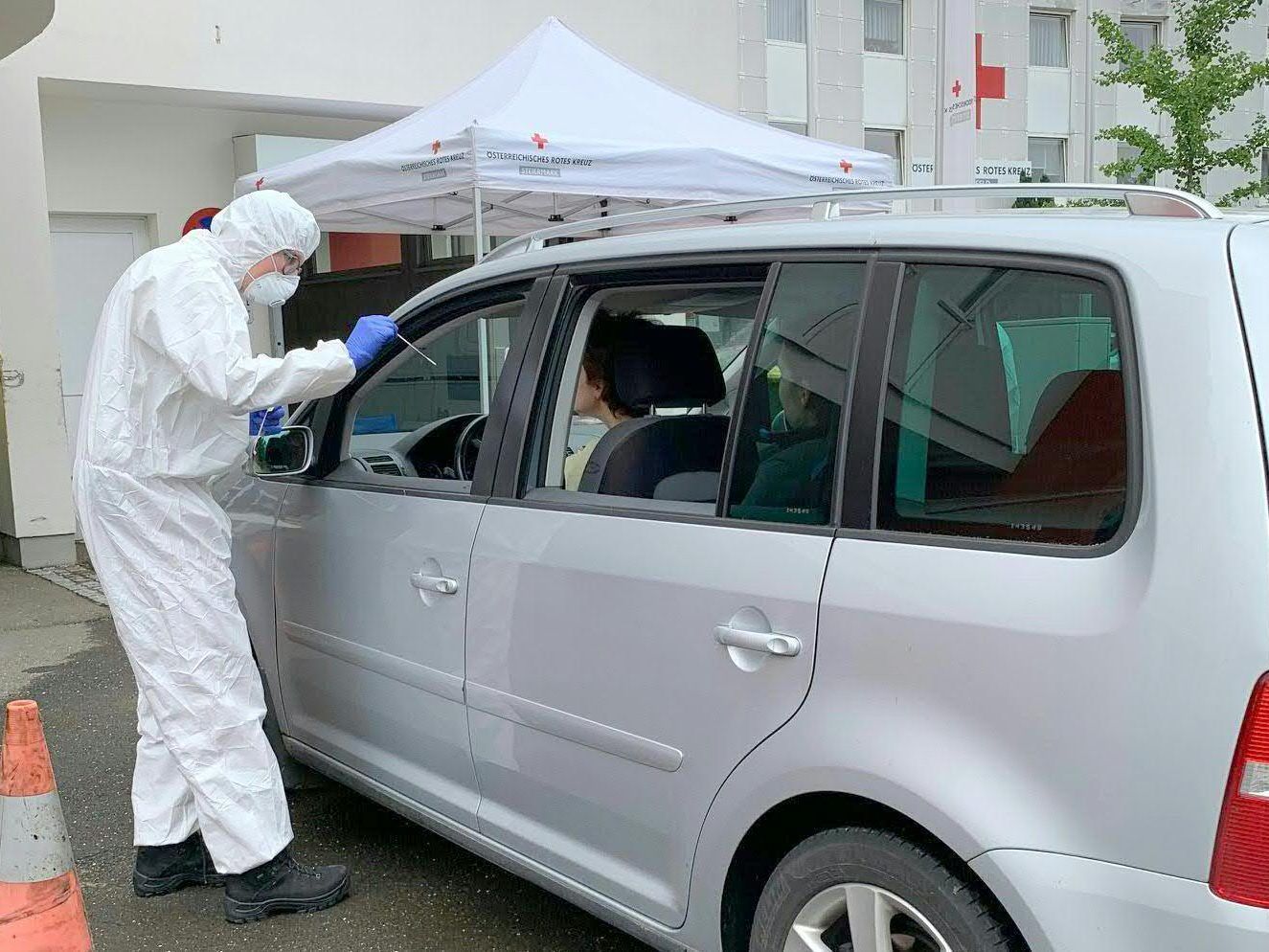 In Wien entsteht eine dritte Coronavirus-Teststraße beim Austria Center Vienna. In Wien entsteht eine dritte Coronavirus-Teststraße beim Austria Center Vienna.