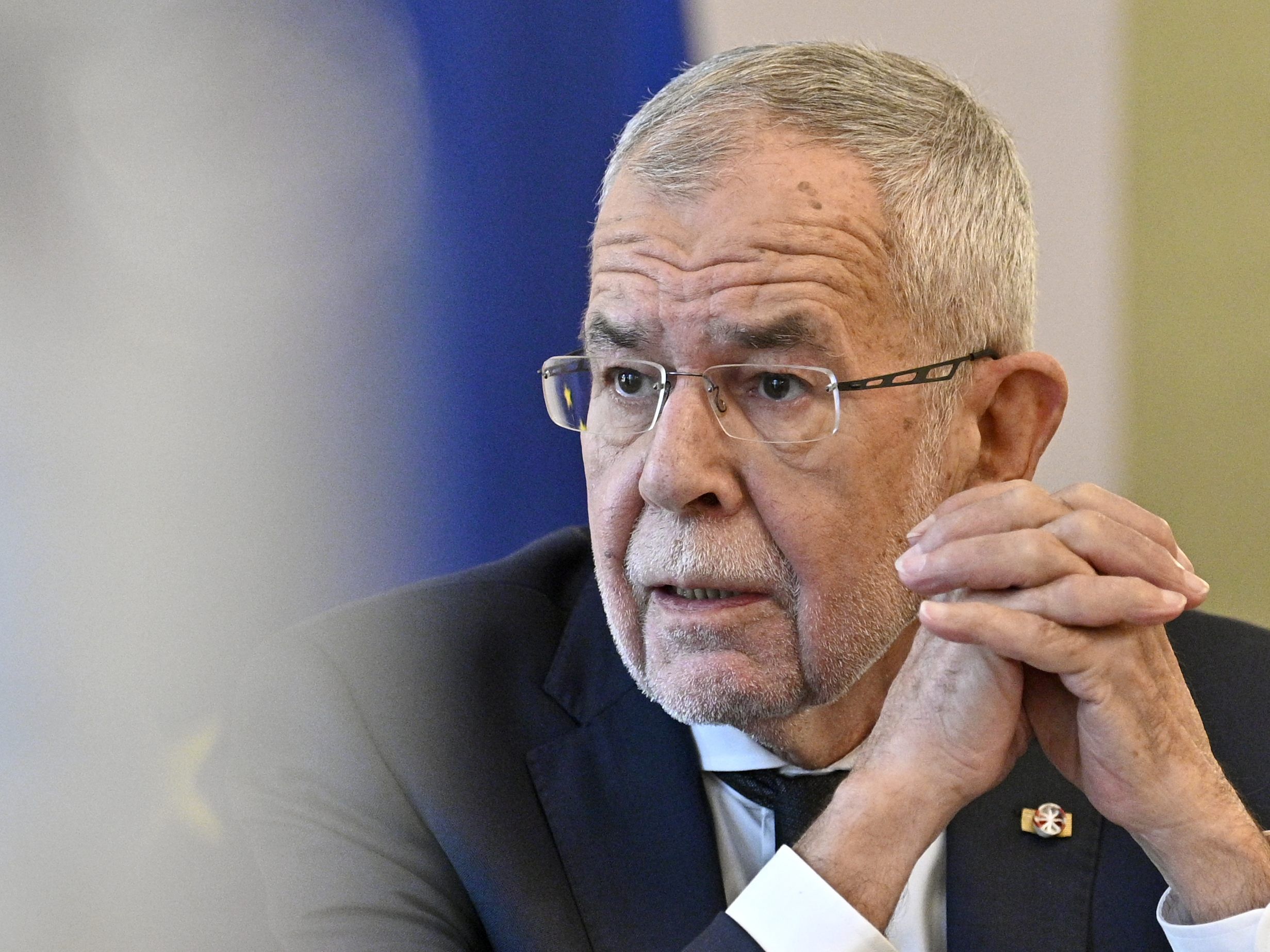 Bundespräsident "tief betroffen". Bundespräsident "tief betroffen".