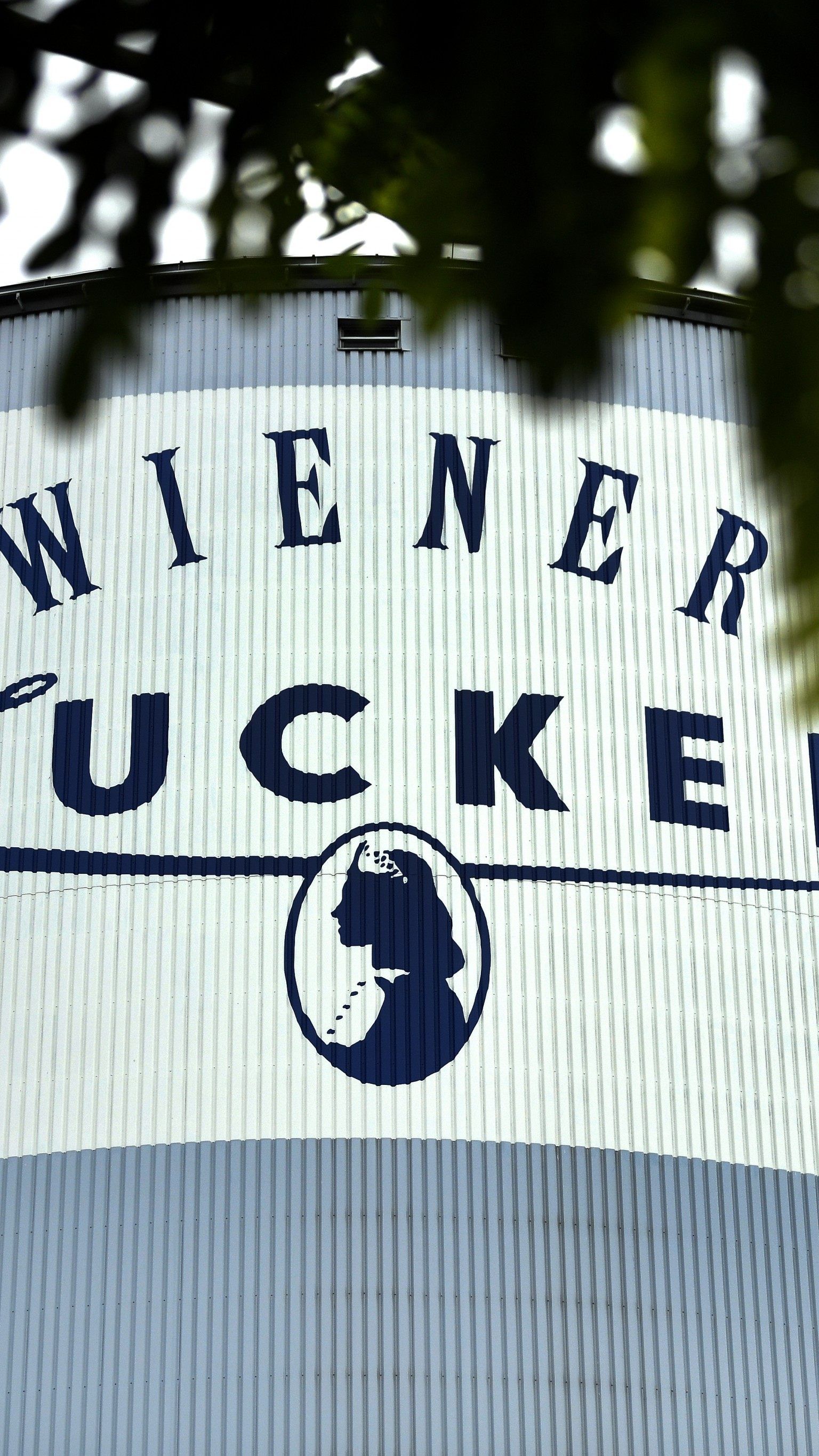 Agrana, der Hersteller von "Wiener Zucker", dürfte den Standort in Leopoldsdorf im Marchfelde (NÖ) durch die neuen Nothilfen für Rübenbauern erhalten können.