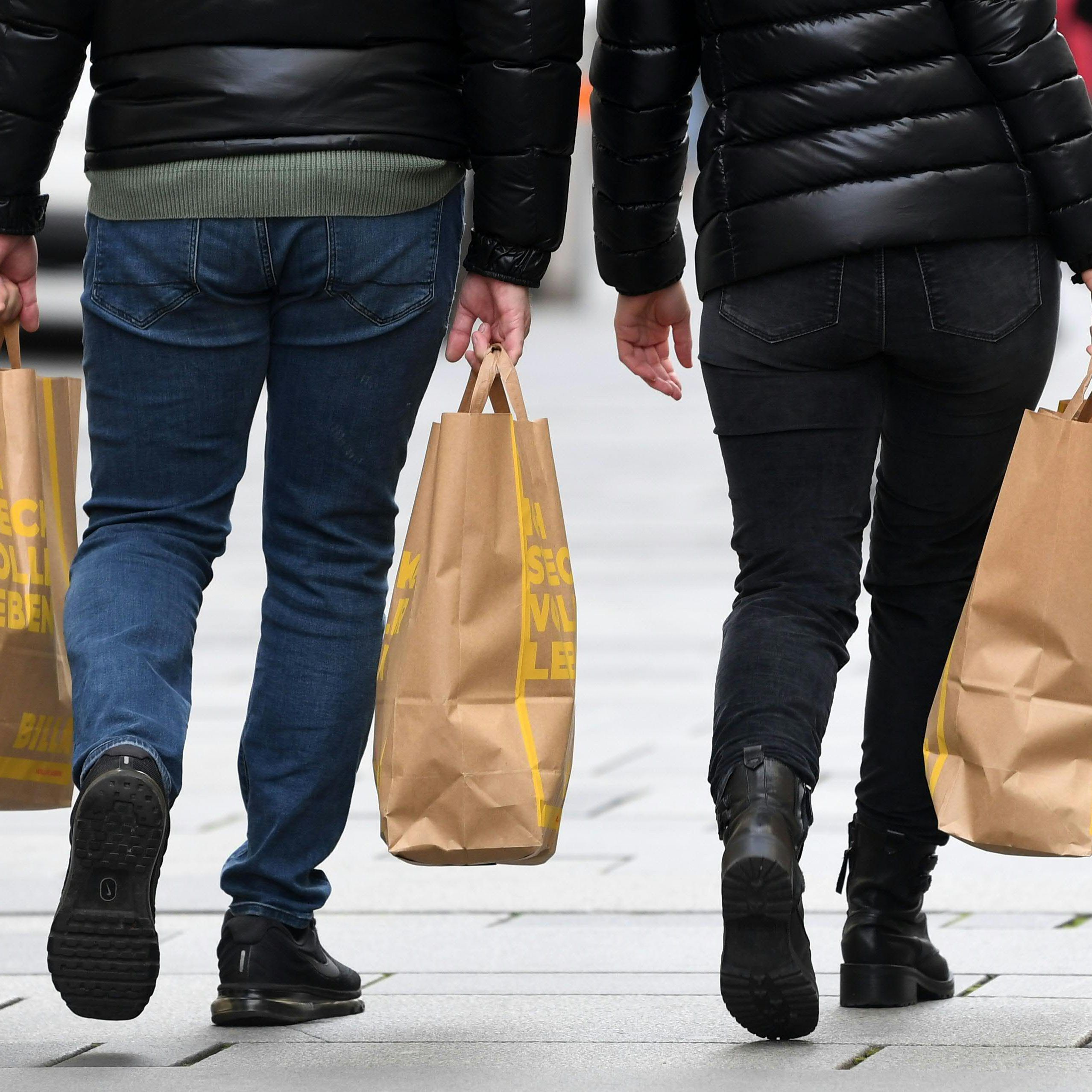 Uneinigkeit über Sonntagsöffnung auch in der WKÖ.