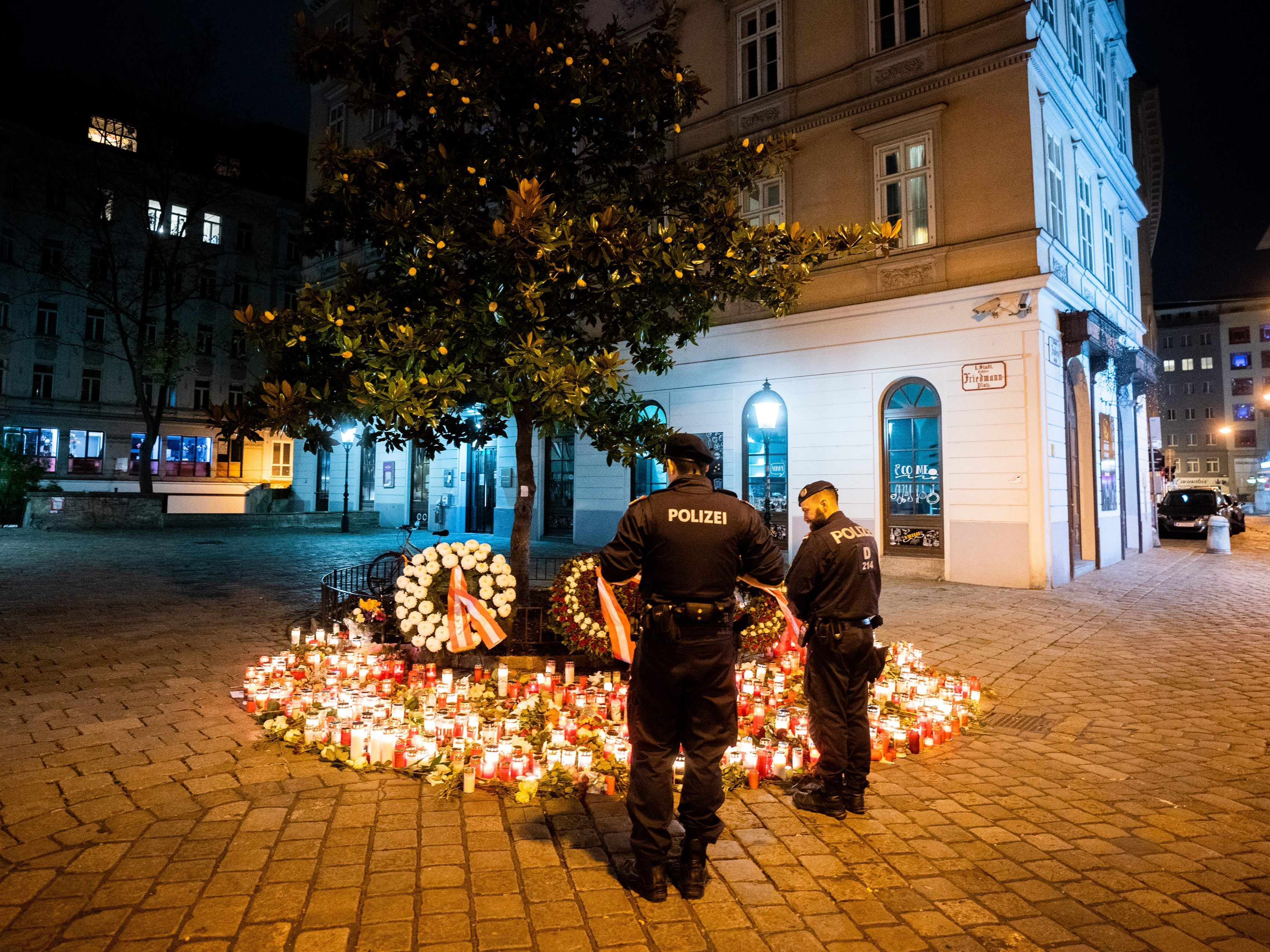 Die Polizei Wien veröffentlichte ein Gedenk-Video. Die Polizei Wien veröffentlichte ein Gedenk-Video.