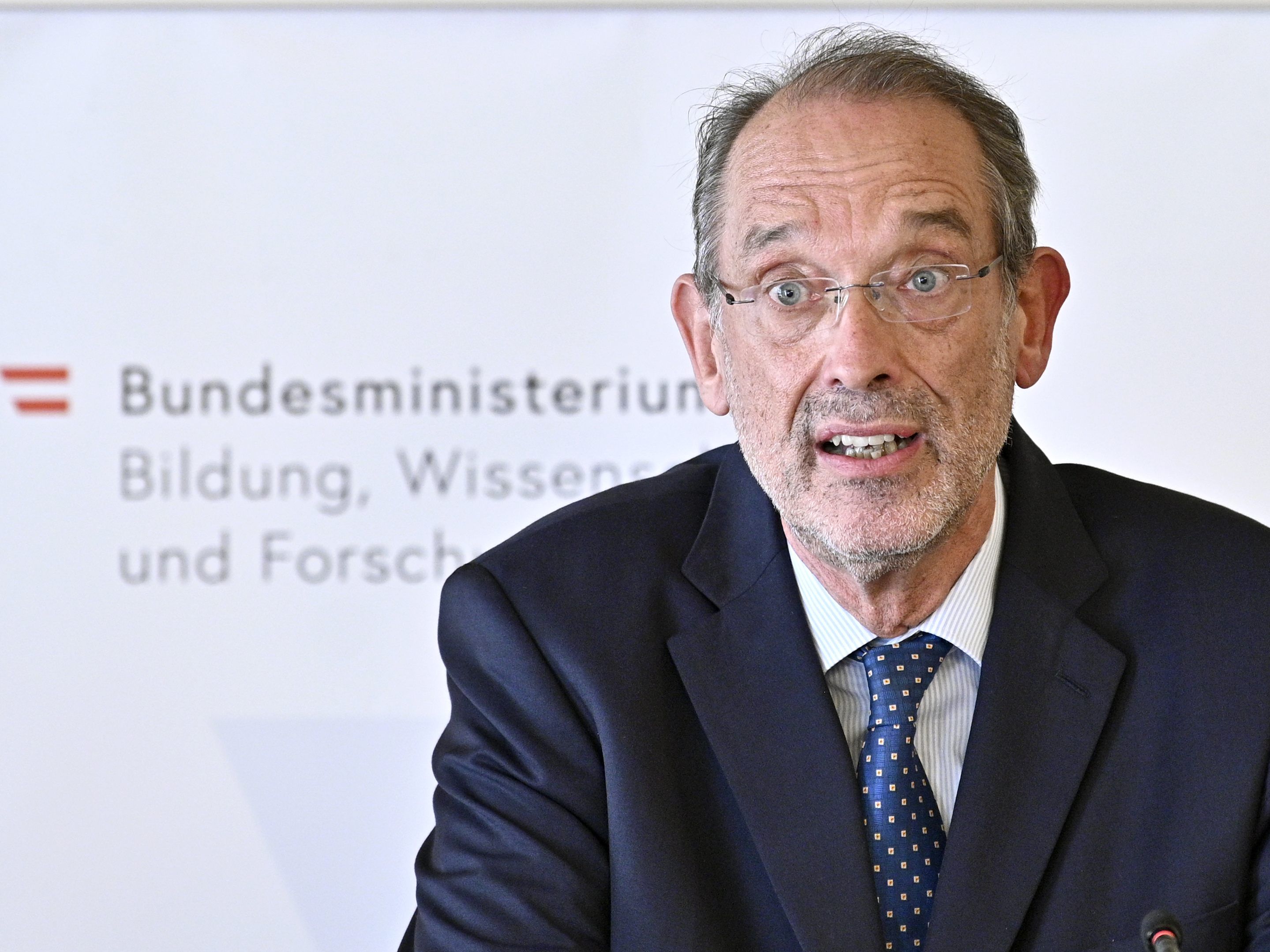 Laut Faßmann ist die Betreuung und pädagogische Unterstützung an den Schulen weiter möglich.