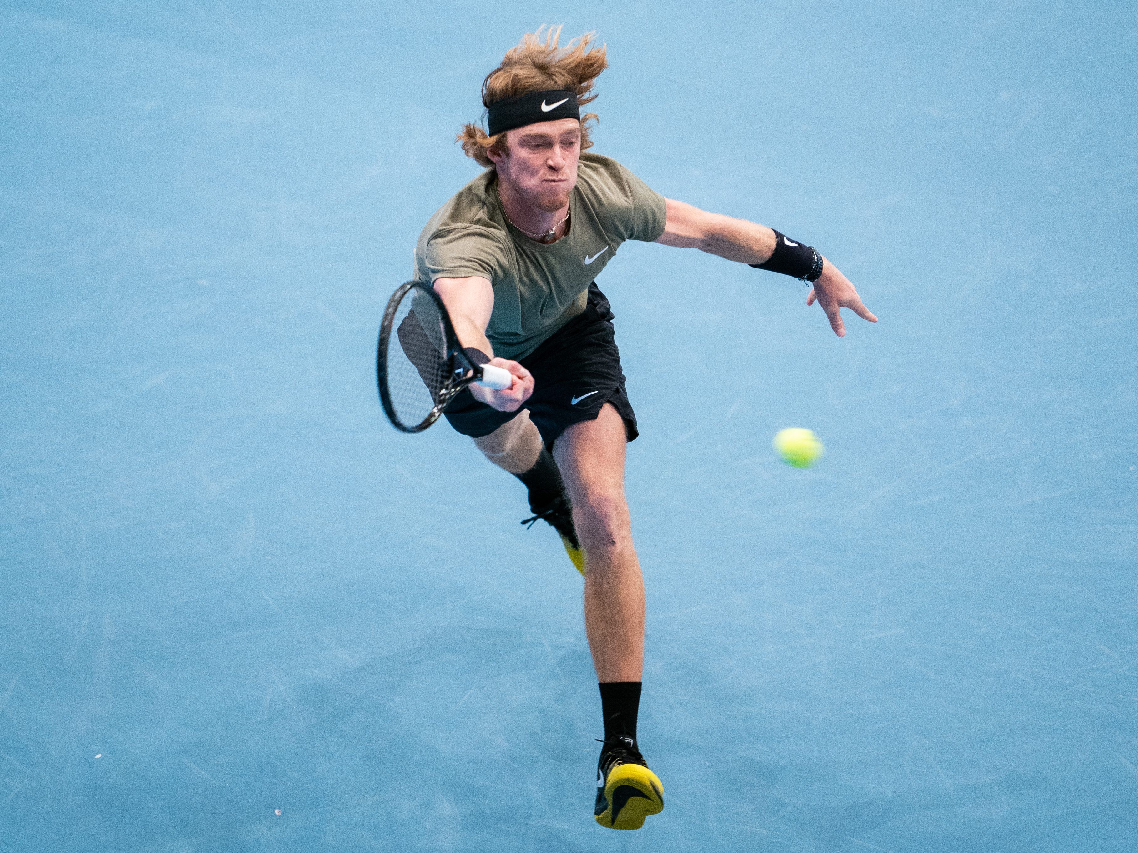 Andrej Rublew gewann das Erste Bank Open in Wien. Andrej Rublew gewann das Erste Bank Open in Wien.
