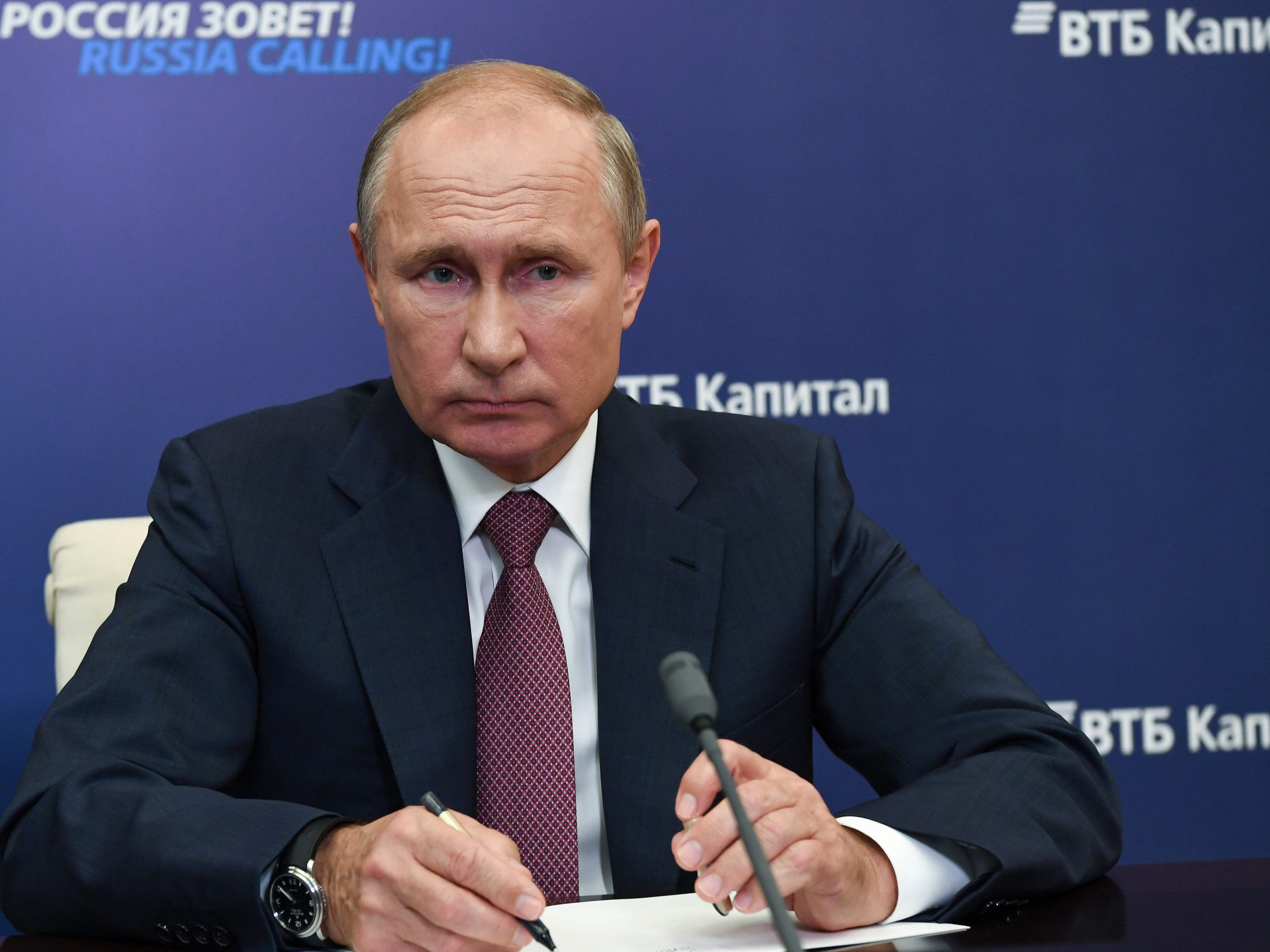Russlands Präsident Wladimir Putin und zahlreiche andere internationale Politgrößen drückten Österreich ihre Anteilnahme aus Russlands Präsident Wladimir Putin und zahlreiche andere internationale Politgrößen drückten Österreich ihre Anteilnahme aus