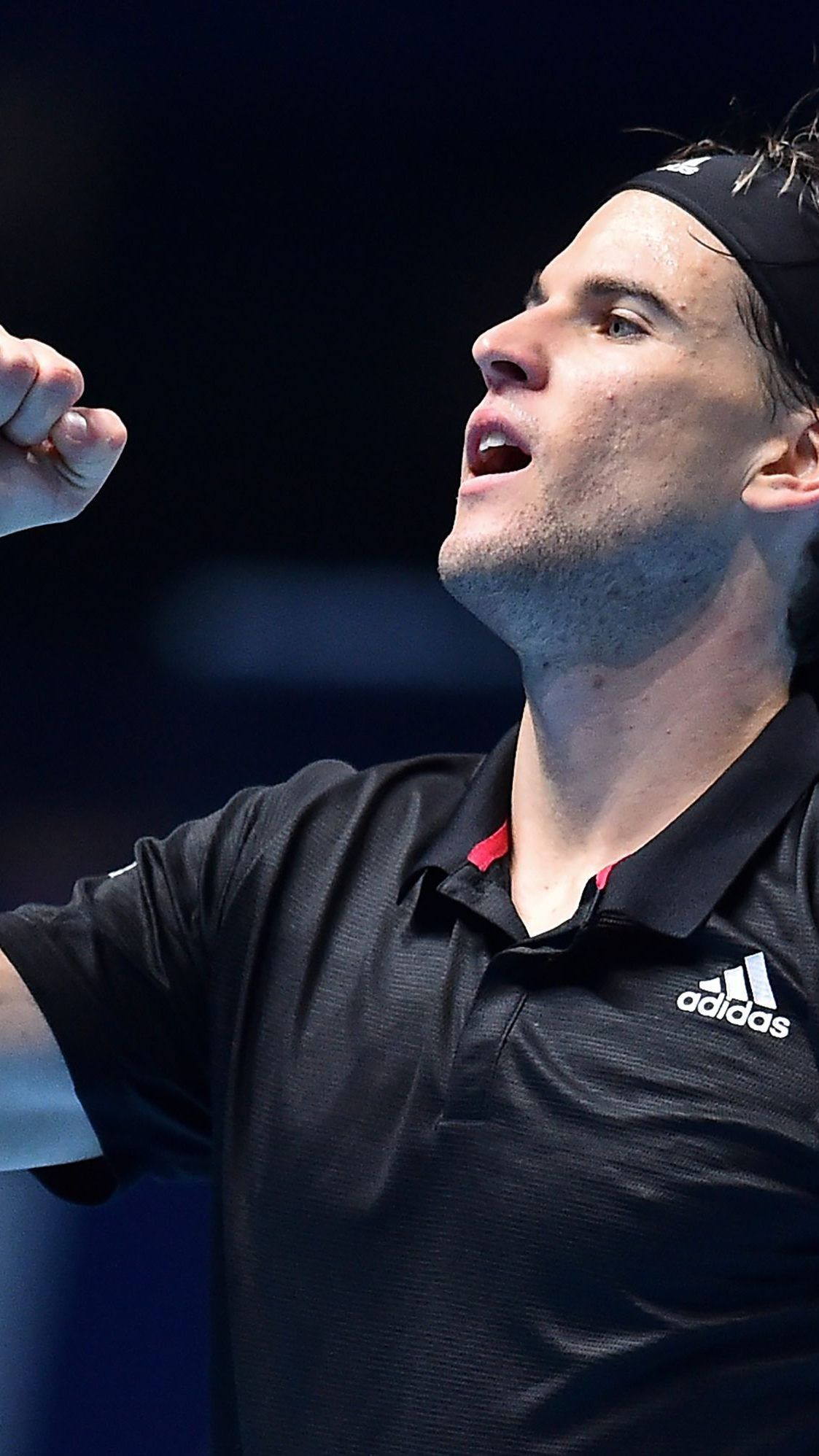 Österreichs Tennis-Nummer-1 freut sich über einen Zweisatz-Sieg.