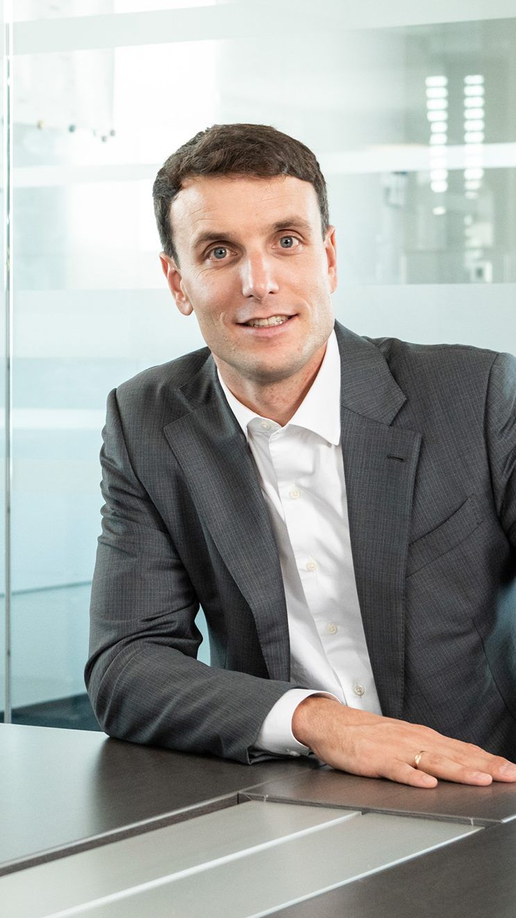 Mit 1. Jänner 2021 übergibt Günther Lehner die Agenden des CEO der ALPLA Group an seinen Sohn Philipp Lehner