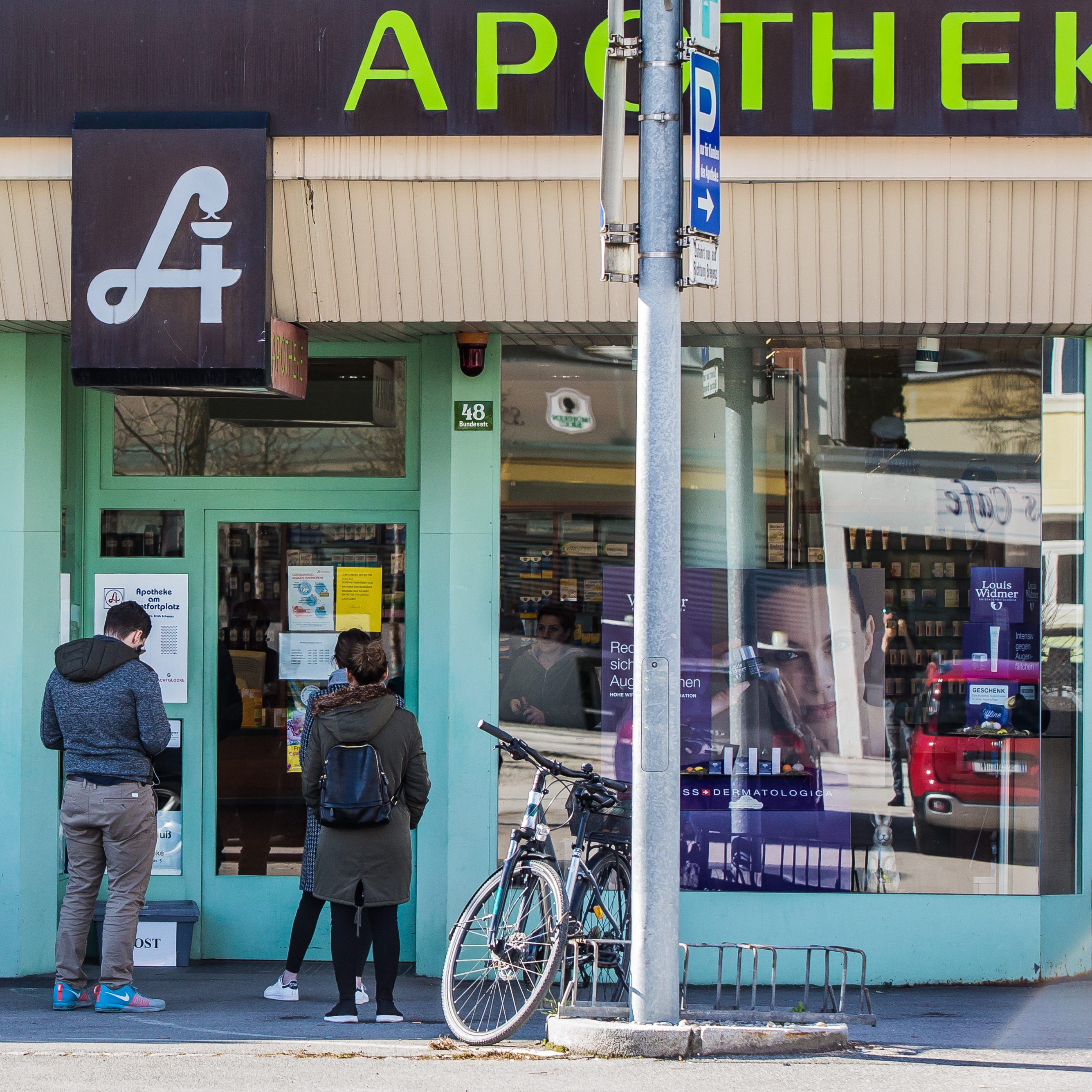 Antigen-Schnelltests dürfen in spezialisierten Apotheken durchgeführt werden.