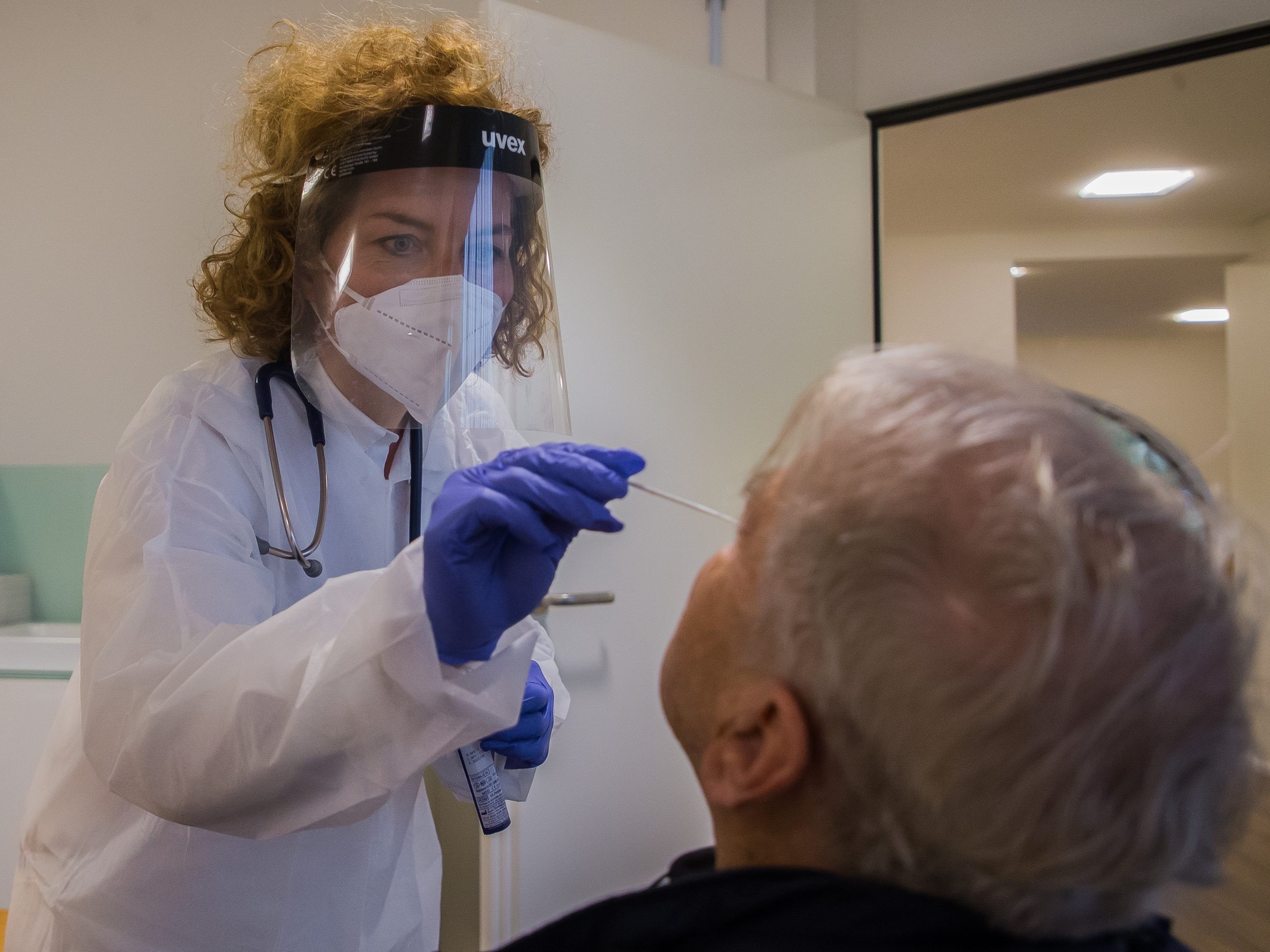 Plus 38 beim Inzidenz-Wert Plus 38 beim Inzidenz-Wert