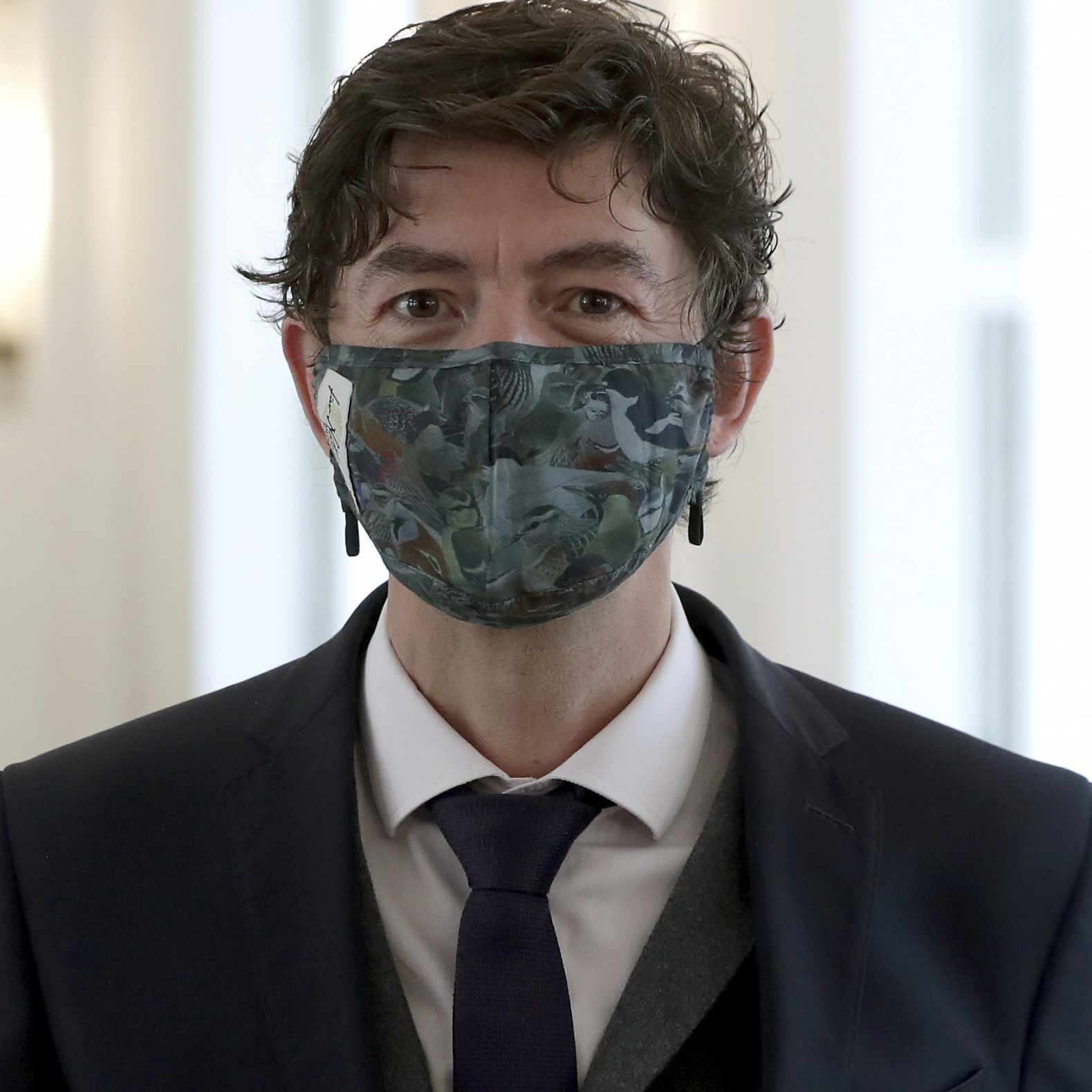 Virologe Drosten ist sich sicher, dass in der Forschung zu Sars-CoV-2 alles getan wird, was möglich ist.