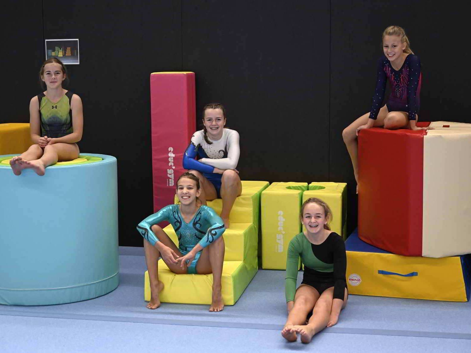 Die jungen Nachwuchsturnerinnen freuten sich, endlich wieder ein bisschen Wettkampfstimmung zu spüren.
