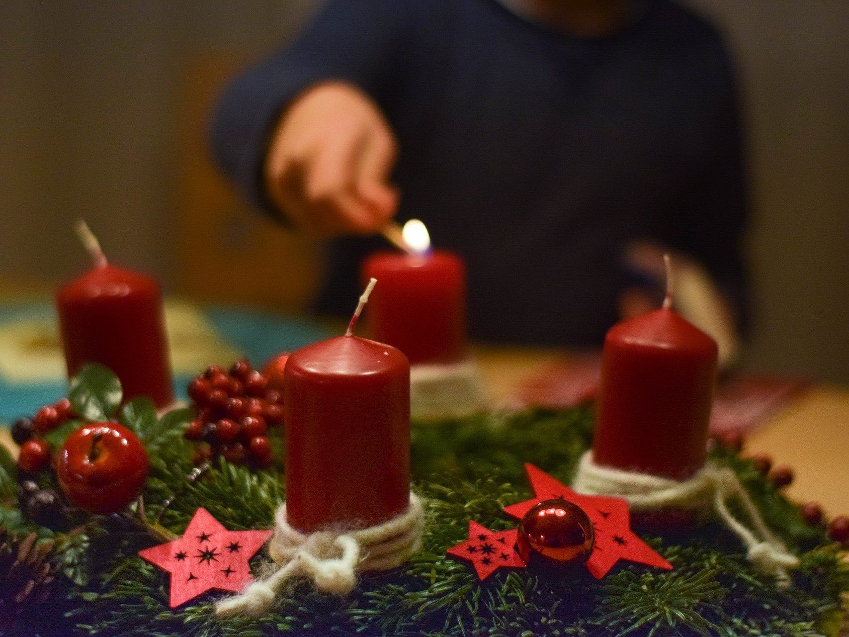 Die Vorbereitung auf Weihnachten beginnt - mit Symbolen wie Adventkranz und Co. Die Vorbereitung auf Weihnachten beginnt - mit Symbolen wie Adventkranz und Co.