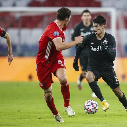 Titelverteidiger Bayern im Achtelfinale