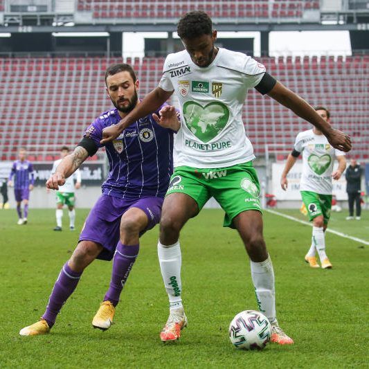 Zweikampf zwischen Pink und Cissokho