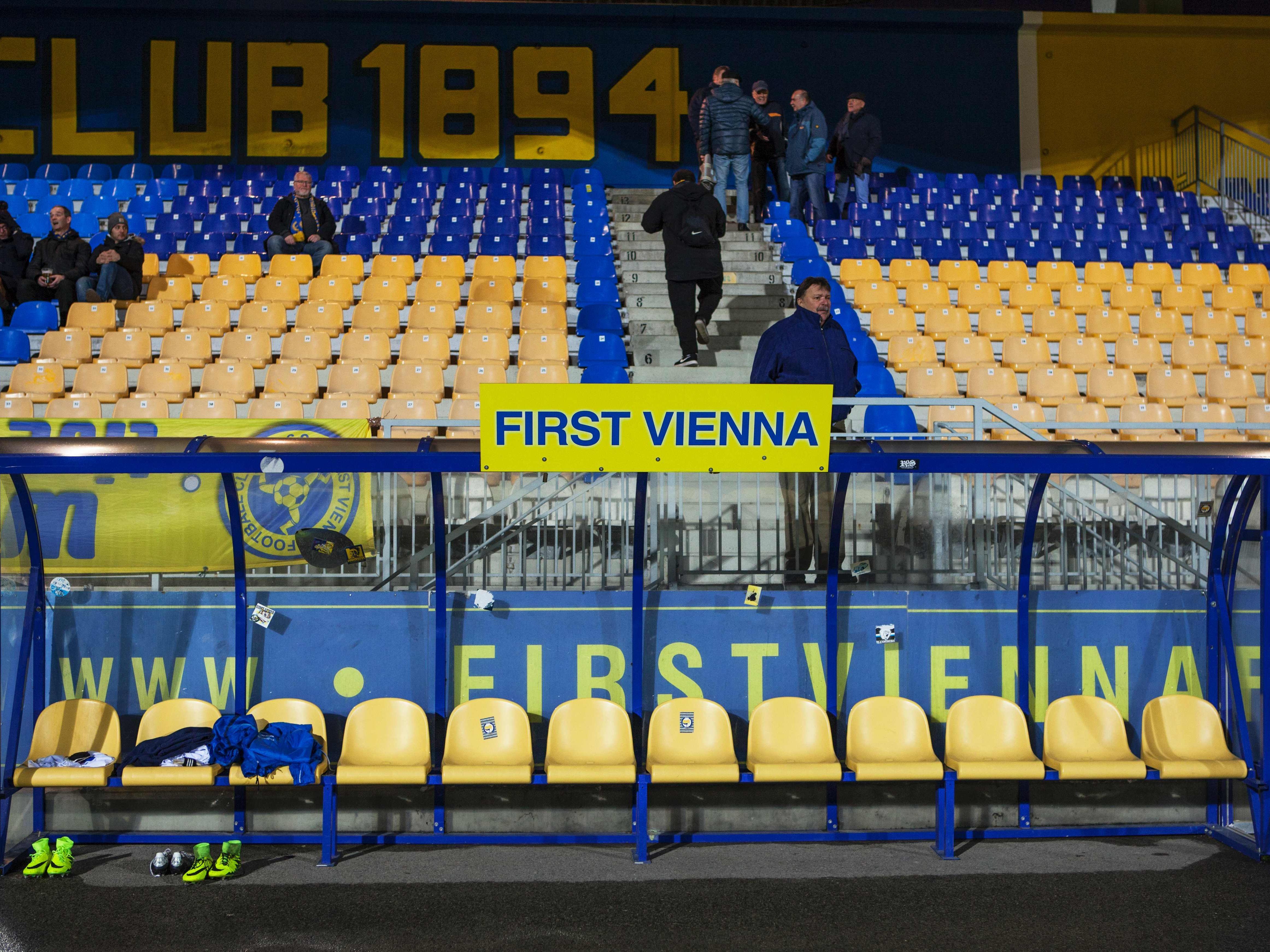 Der First Vienna Football Club wurde 1894 von englischen Einwanderern gegründet. Der First Vienna Football Club wurde 1894 von englischen Einwanderern gegründet.