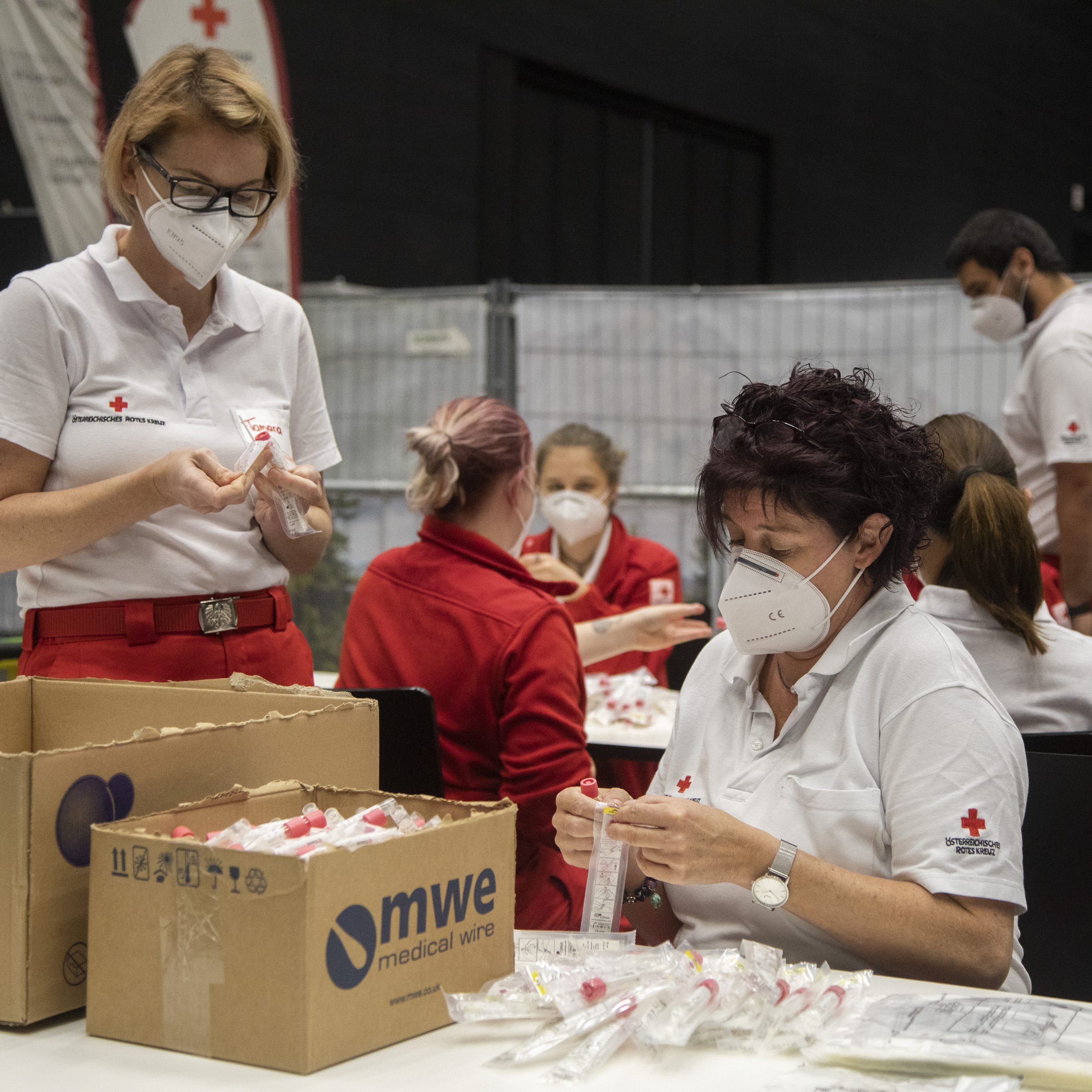 Neben einer PCR-Teststraße gibt es auch eine Antigenteststraße für Kontaktpersonen der Kategorie 1