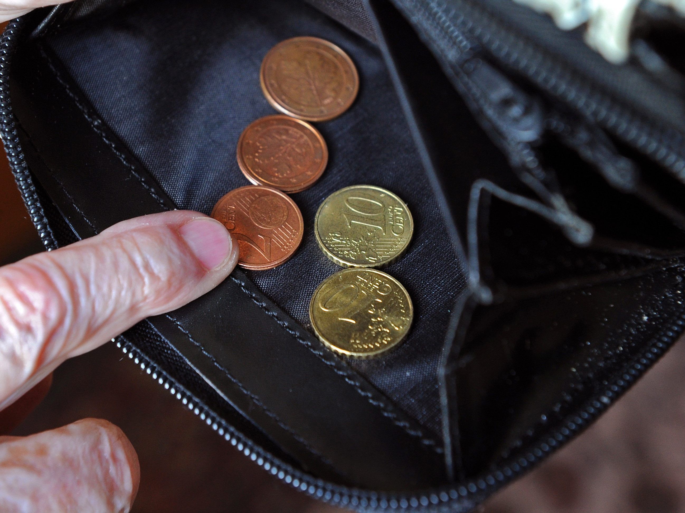 Die falschen Polizisten gaben an, dass die Tochter des Ehepaares das Geld für eine Spitalsbehandlung bräuchte.