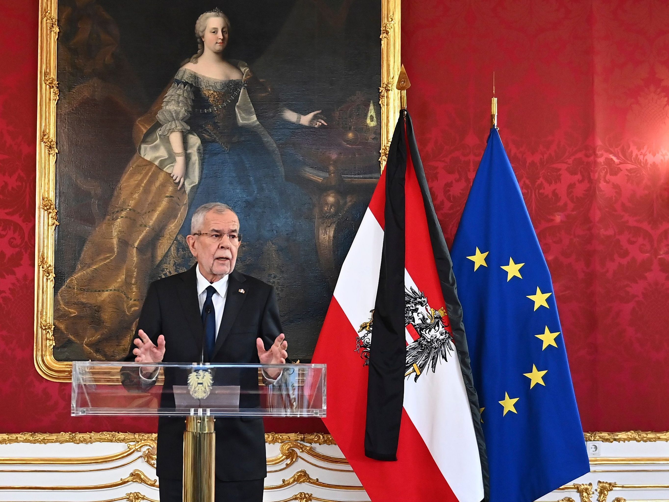 Alexander Van der Bellen war vom Anschlag in Wien tief betroffen. Alexander Van der Bellen war vom Anschlag in Wien tief betroffen.
