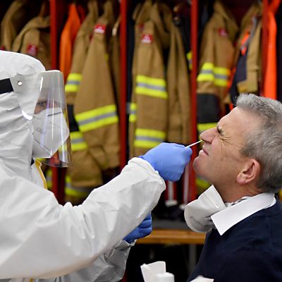 Die ersten Tests finden in Feuerwehrhäusern statt