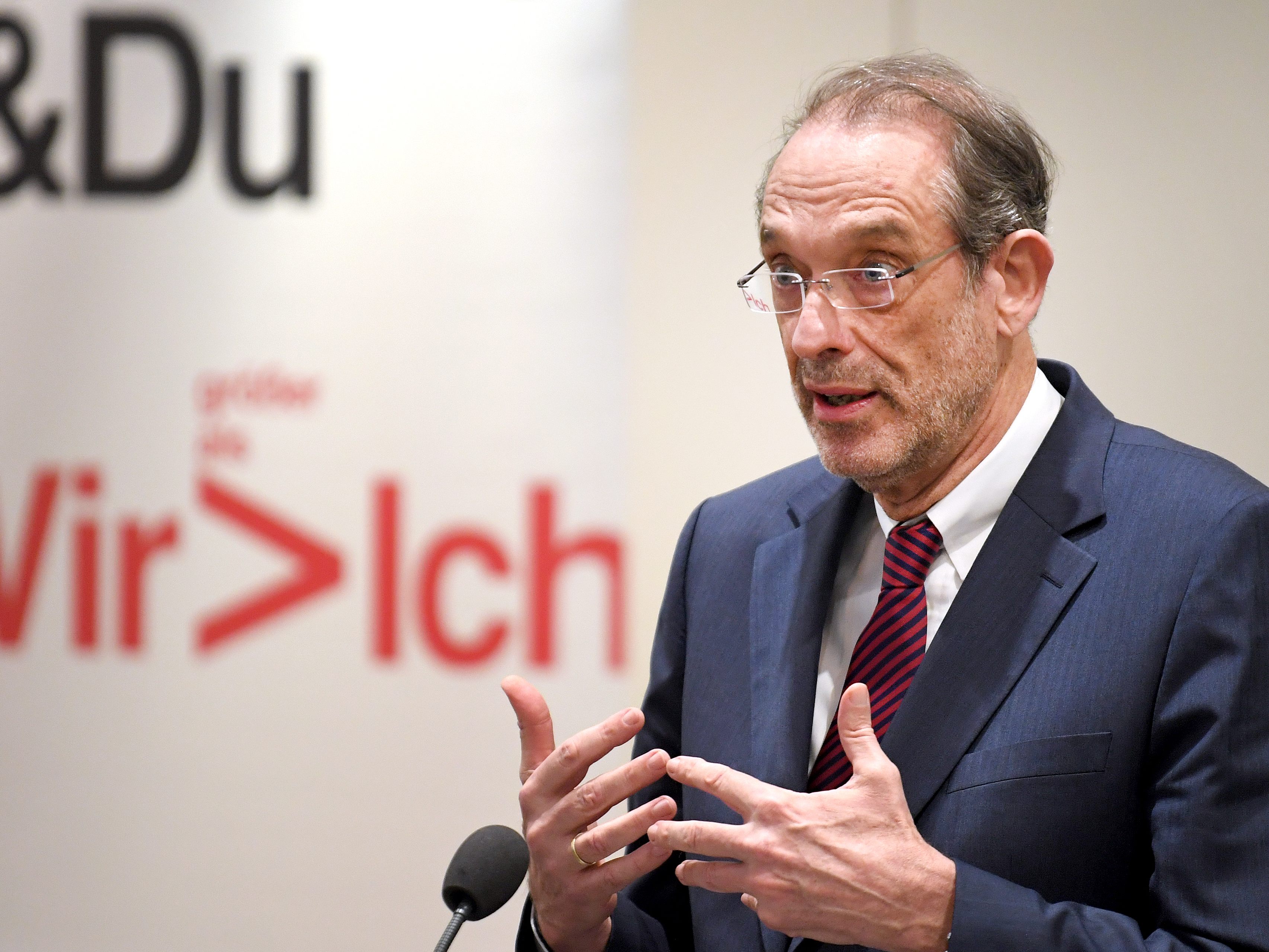 Bildungsminister Faßmann stellte am Mittwoch ein neues Lernangebot für Schüler vor. Bildungsminister Faßmann stellte am Mittwoch ein neues Lernangebot für Schüler vor.