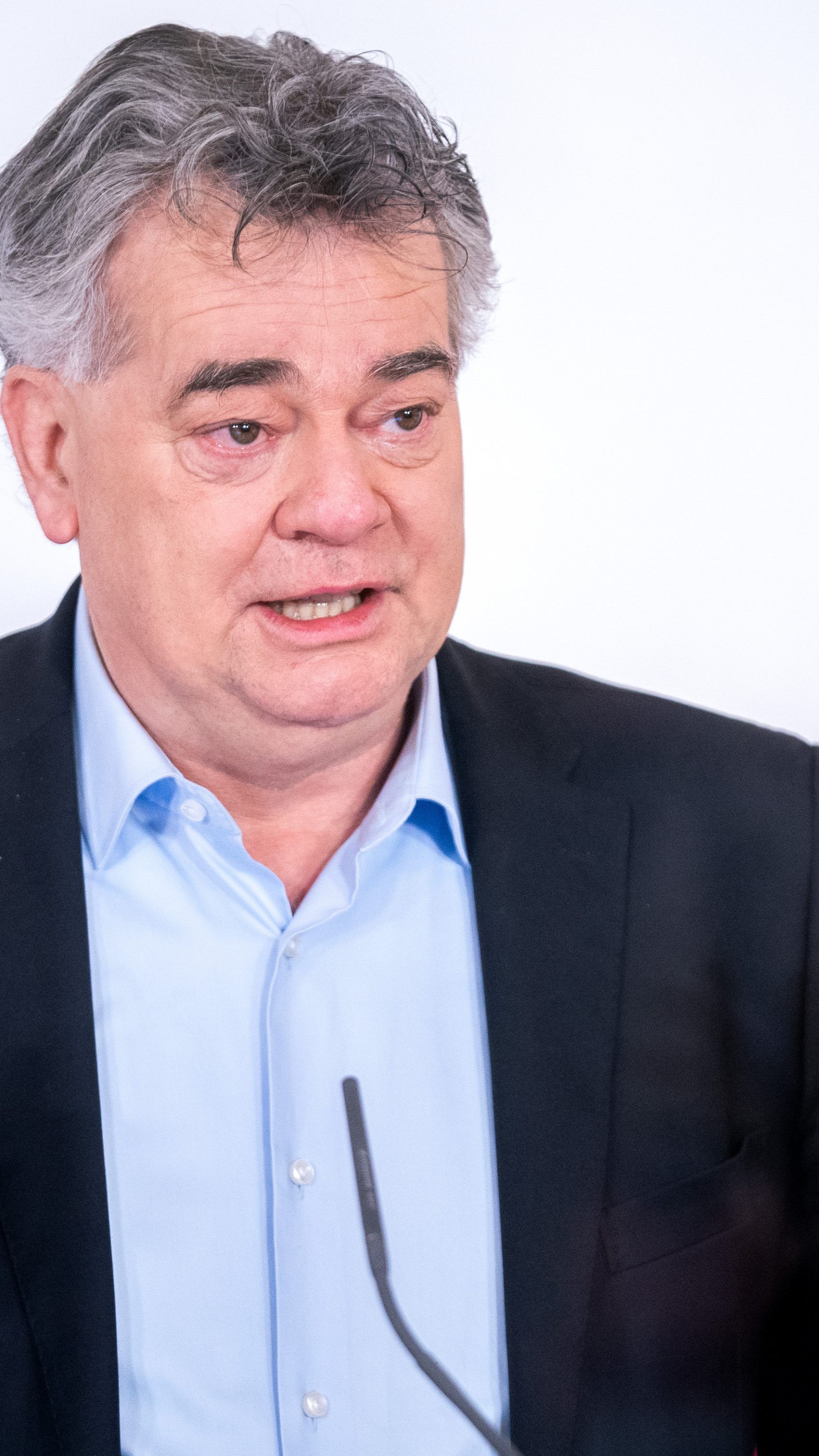 Bei wiederholten Verstößen sind laut Kogler auch Geschäftsschließungen möglich.