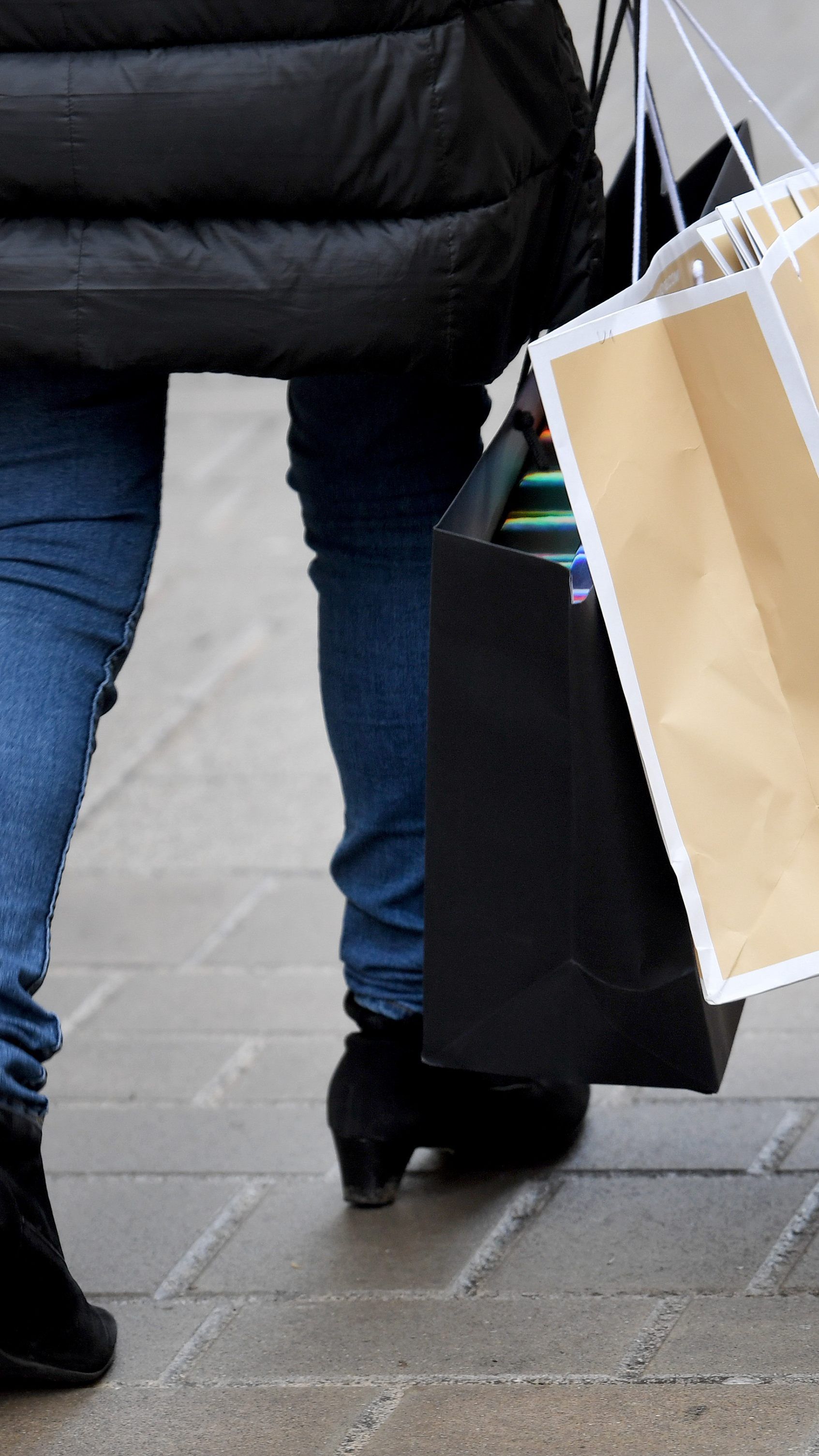 Handelsverband: Regelung kann weniger als 10 Prozent der erwarteten Umsatzverluste kompensieren.