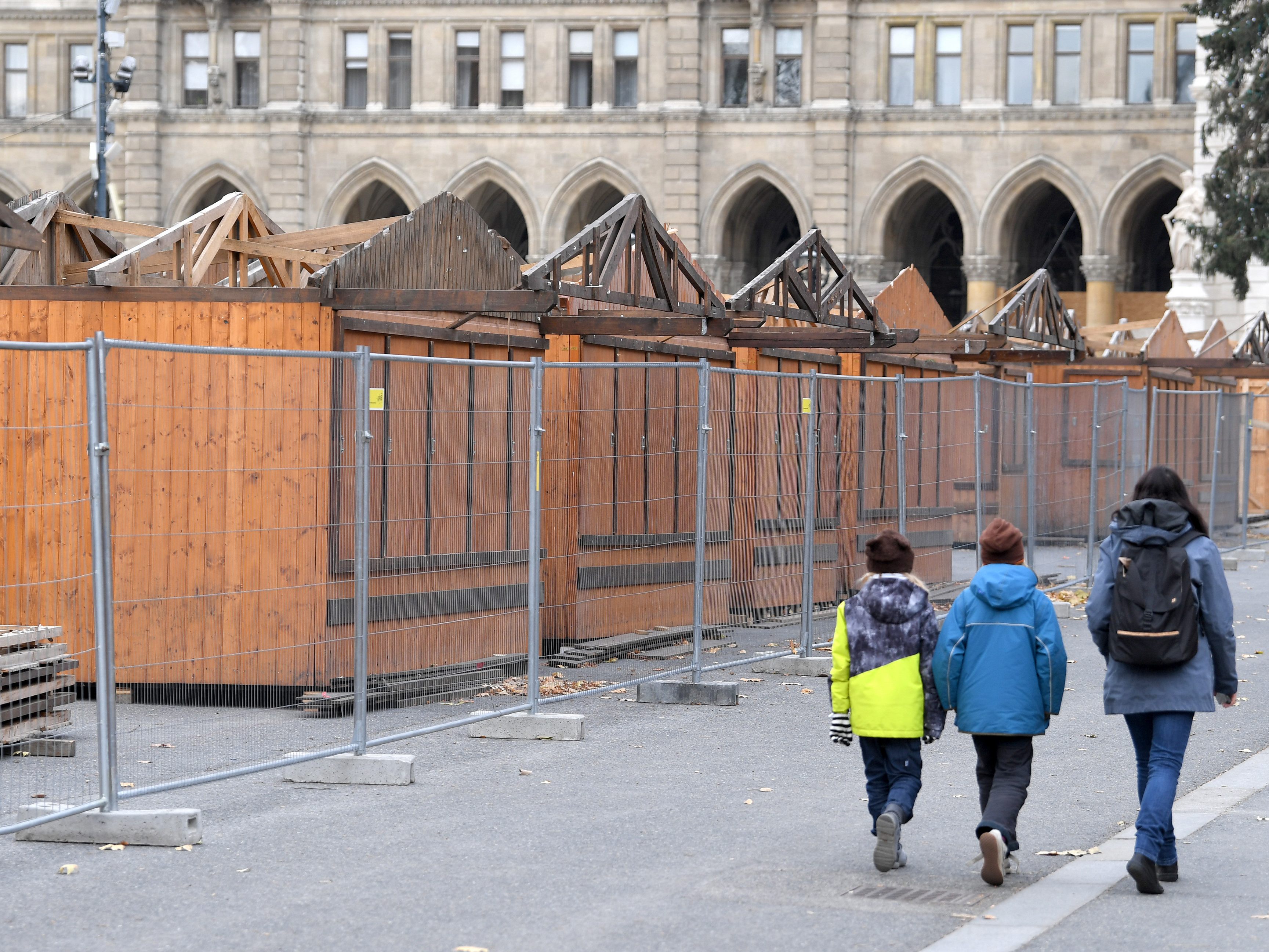 Der Christkindlmarkt am Wiener Rathausplatz findet heuer nur online statt.