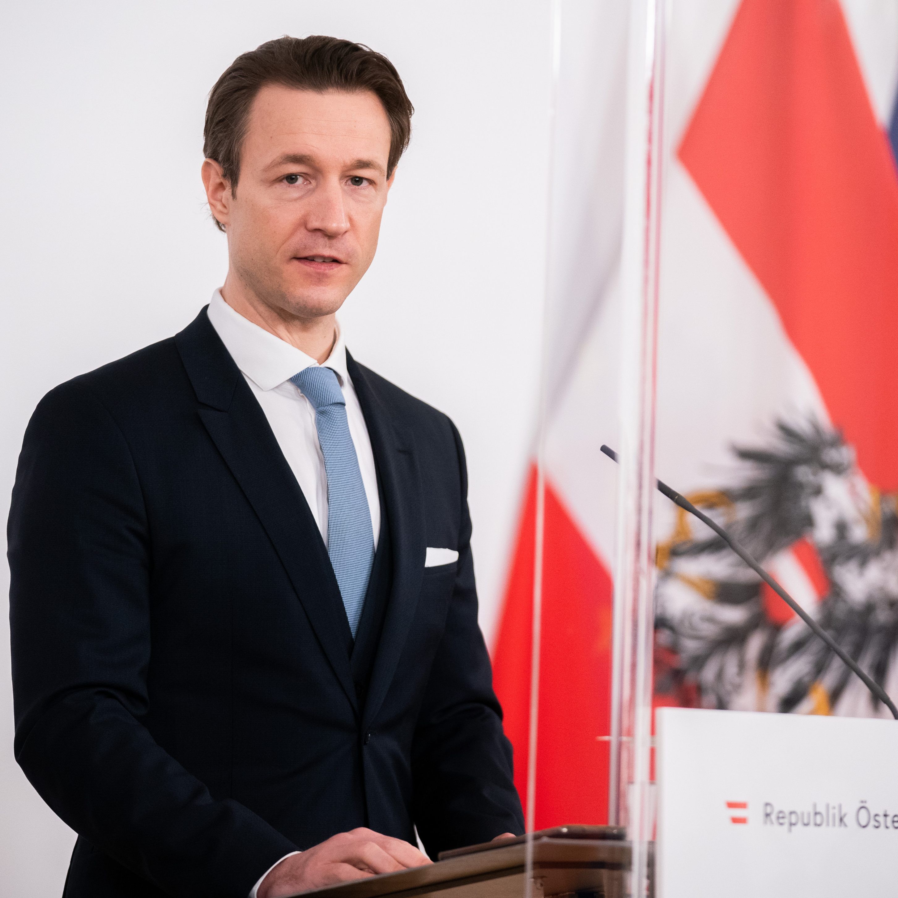 Finanzminister: Knapp 29 Mrd. Euro an Corona-Hilfen rechtsverbindlich zugesagt.