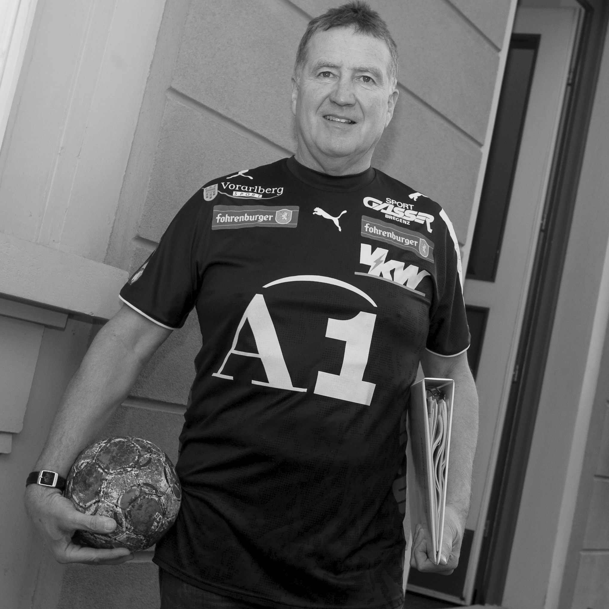 Bregenz Handball-Legende Helmut "Bömsl" Amann verstarb gestern im Alter von 71 Jahren.