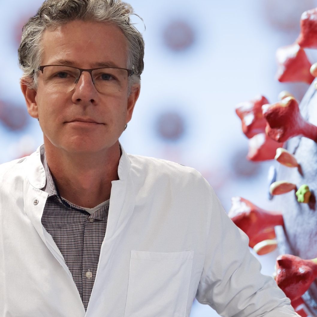 Priv.-Doz. Dr. Dr. Axel Mündlein, Leiter des VIVIT Instituts Dornbirn, informiert auf VOL.AT über die aktuellen Virus-Mutationen.