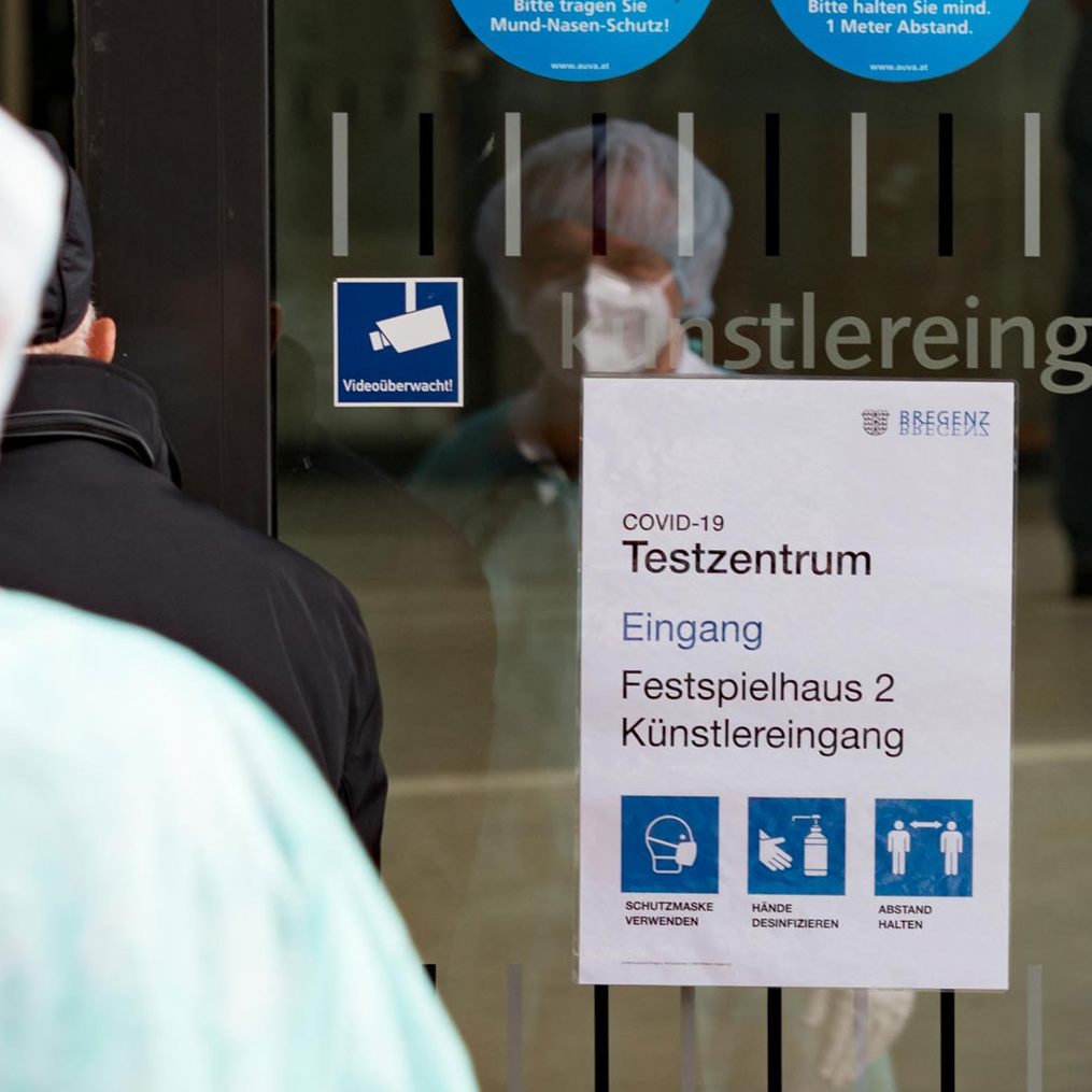 Der Überhang an Genesenen ist in den letzten Tagen nur gering ausgefallen.