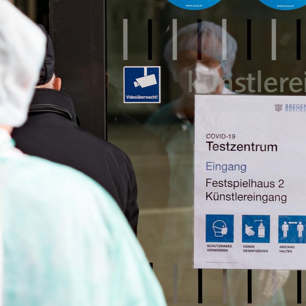 Seit Tagen steht die Zahl der aktiv positiven Fälle bei rund 2.000.