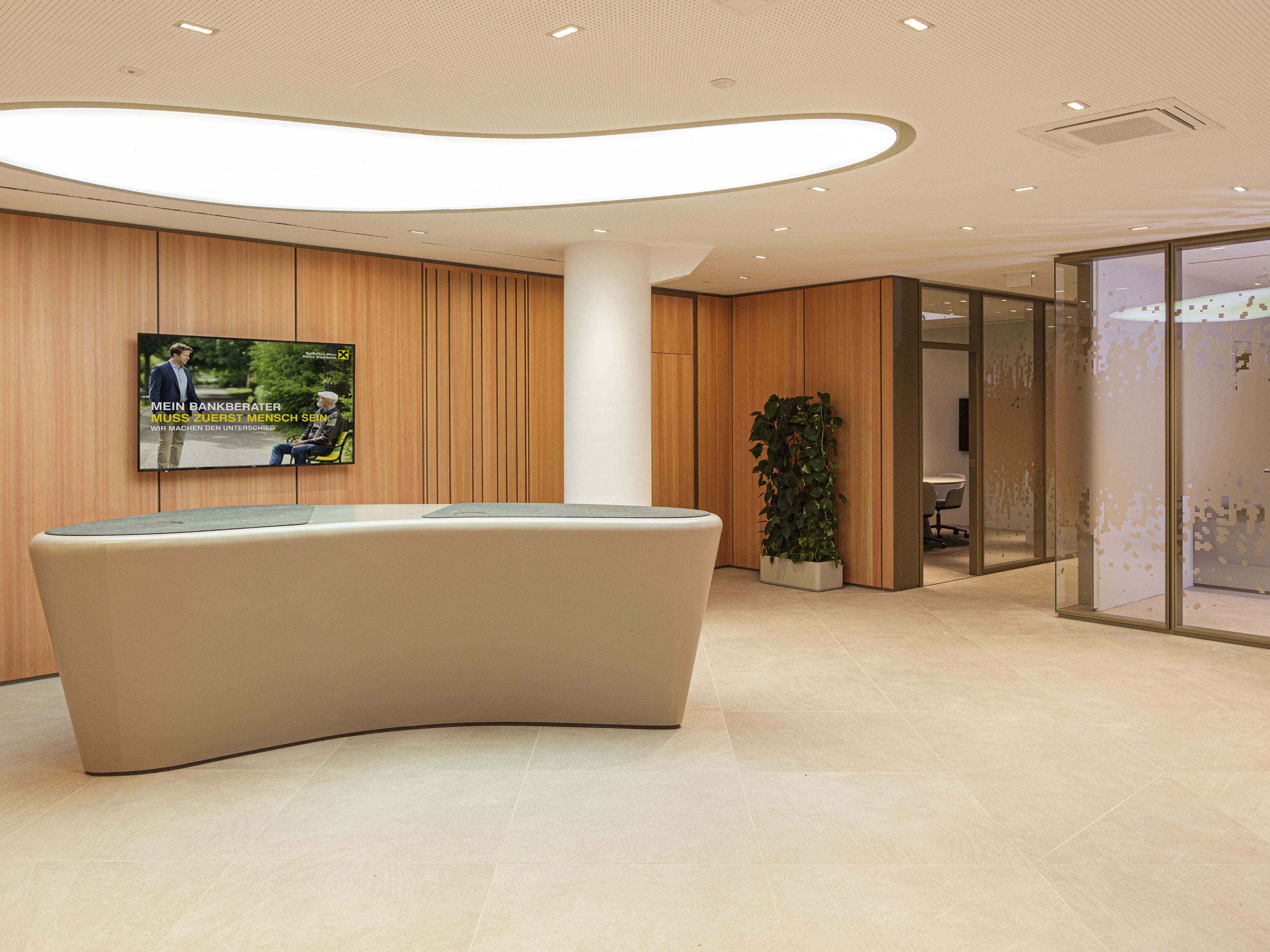 Die Bank ist ins Herz von Wien-Landstraße gezogen.