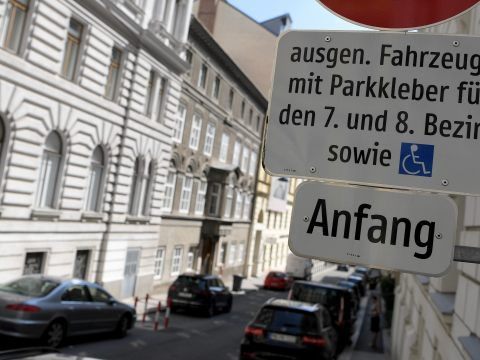 Grundsätzlich sind am Feiertag keine Parkscheine auszufüllen, doch bei Anrainerparkplätzen ist Vorsicht geboten Grundsätzlich sind am Feiertag keine Parkscheine auszufüllen, doch bei Anrainerparkplätzen ist Vorsicht geboten