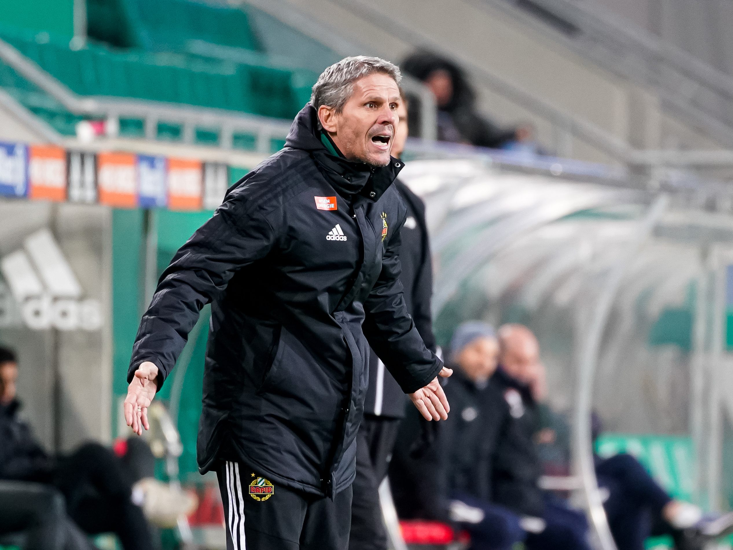 Trainer Kühbauer verteidigt seine Mannschaft.