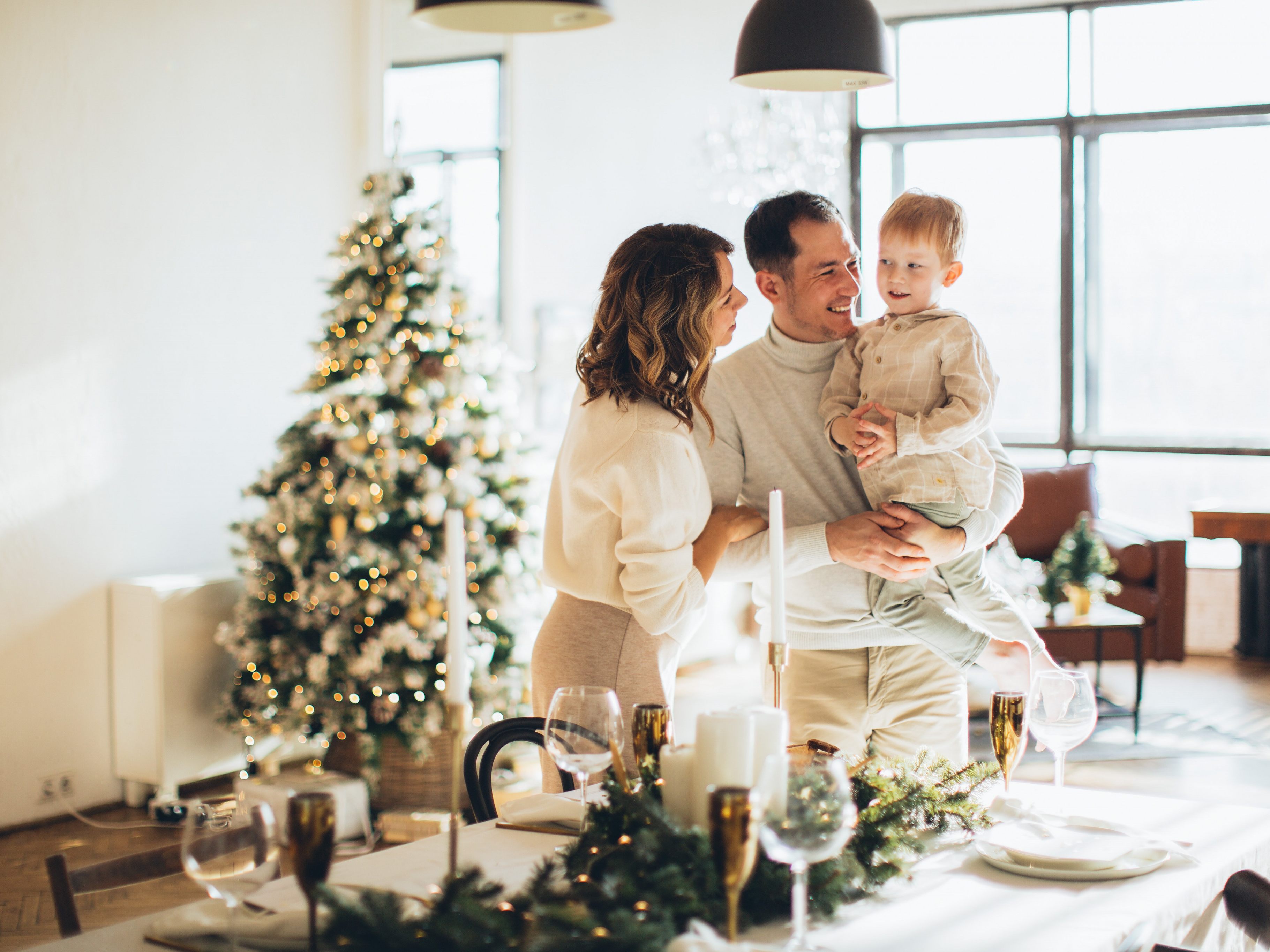 Harmonische Weihnachten sind in Zeiten von Corona vielleicht schwieriger zu erlangen als sonst - hier gibt es hilfreiche Tipps dazu Harmonische Weihnachten sind in Zeiten von Corona vielleicht schwieriger zu erlangen als sonst - hier gibt es hilfreiche Tipps dazu