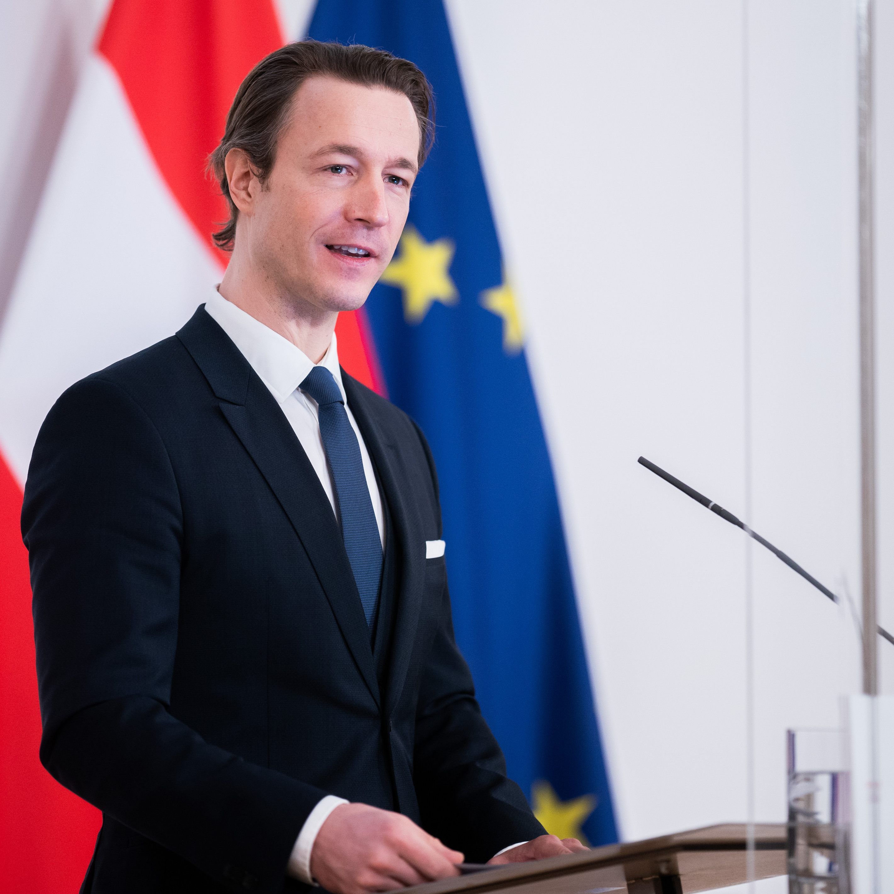 Blümel kündigte eine Aufstockung an.