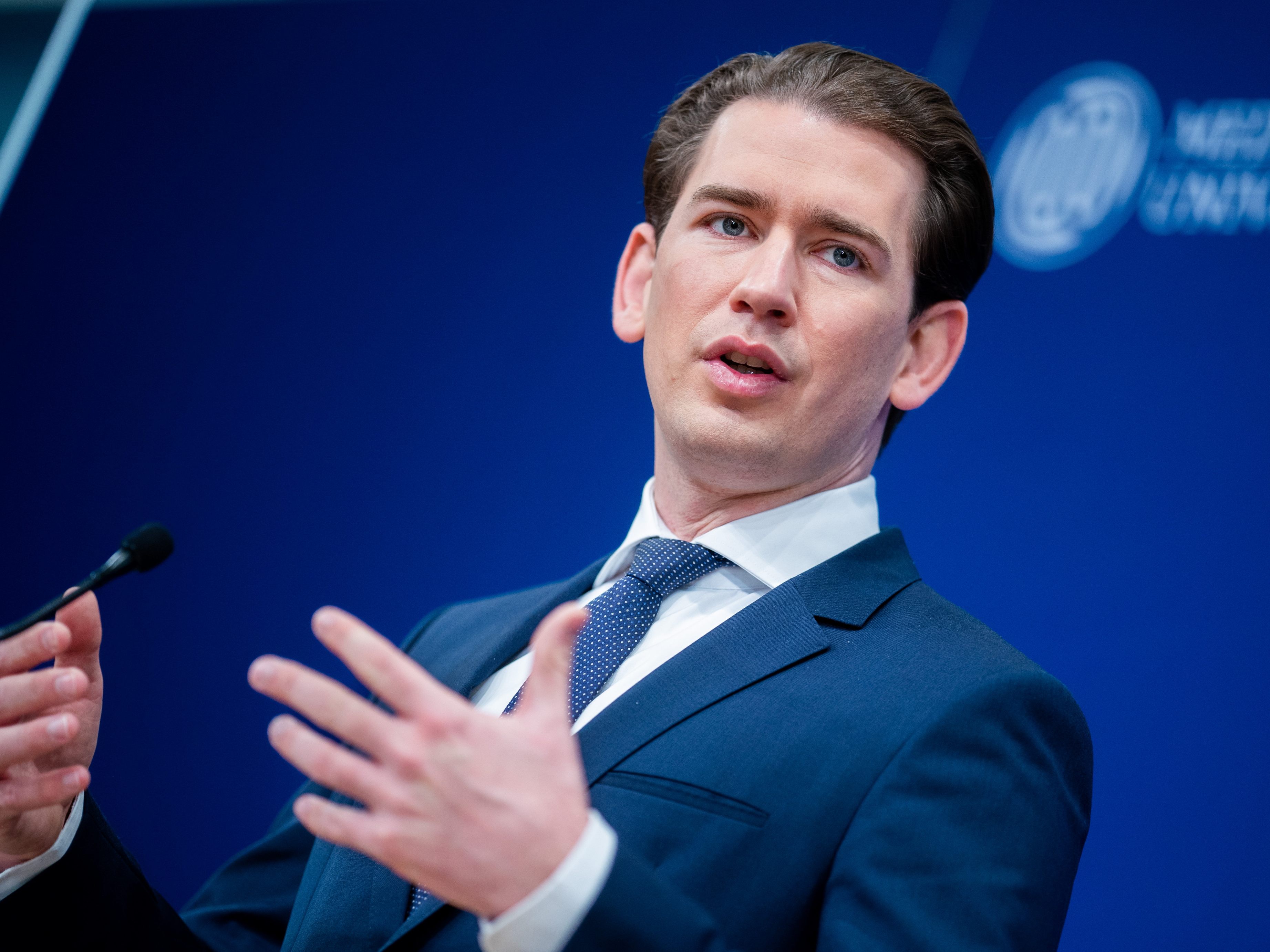 Kanzler Kurz für möglichst unbürokratische Zulassung von AstraZeneca-Vakzin Kanzler Kurz für möglichst unbürokratische Zulassung von AstraZeneca-Vakzin