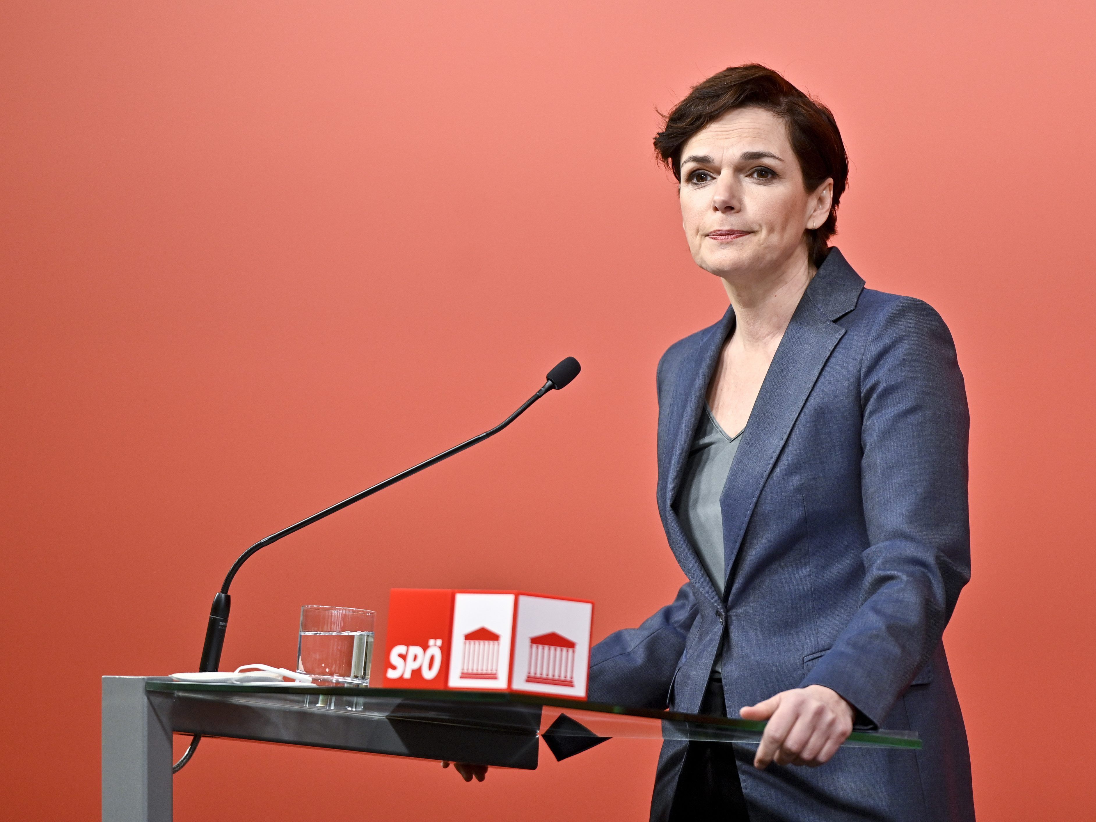 Rendi-Wagner zeigte sich außerdem über Aussagen des VP-Klubobmanns Wöginger entrüstet.