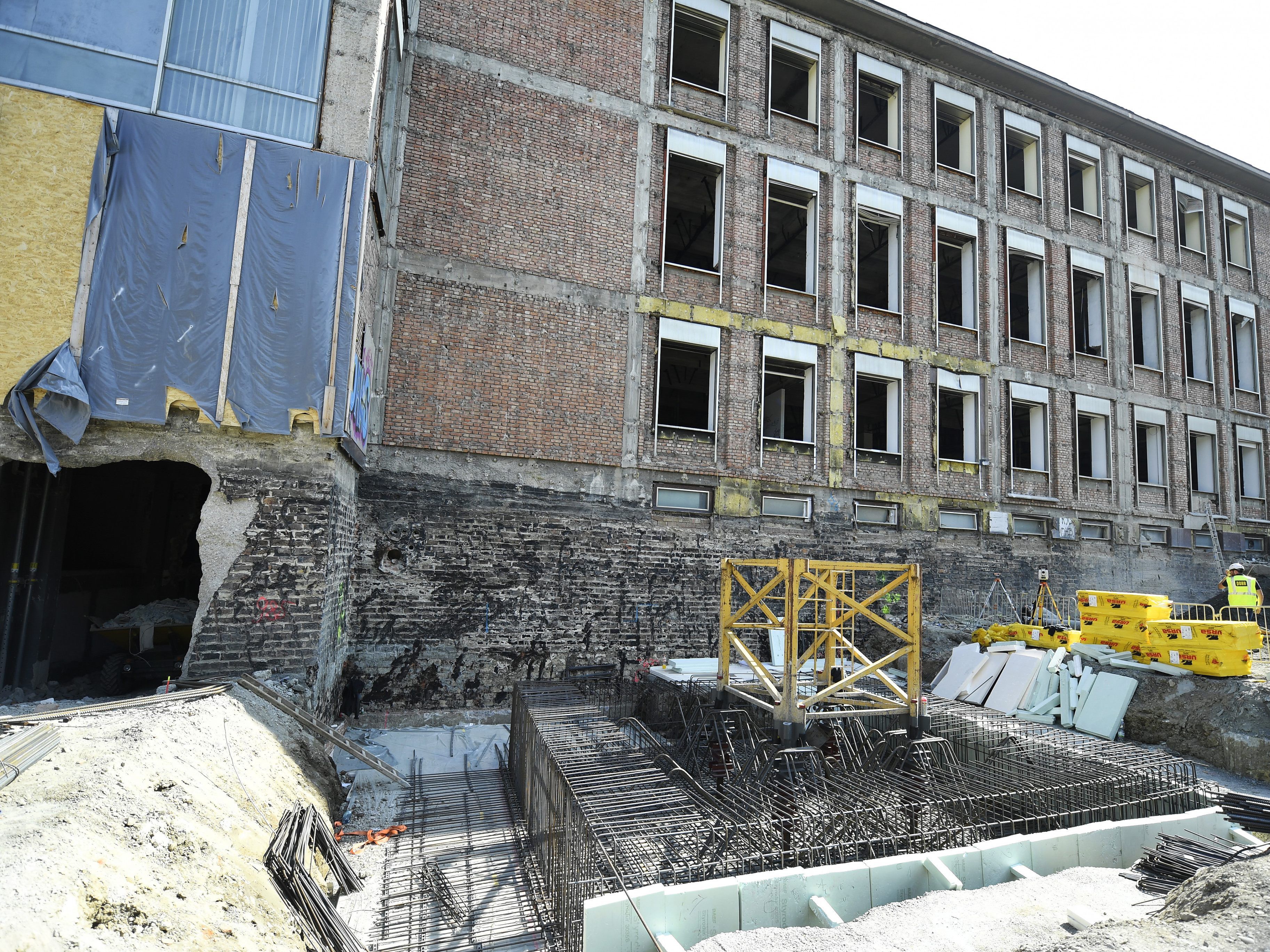 Das Wien Museum am Karlsplatz wird derzeit aufwändig umgebaut Das Wien Museum am Karlsplatz wird derzeit aufwändig umgebaut