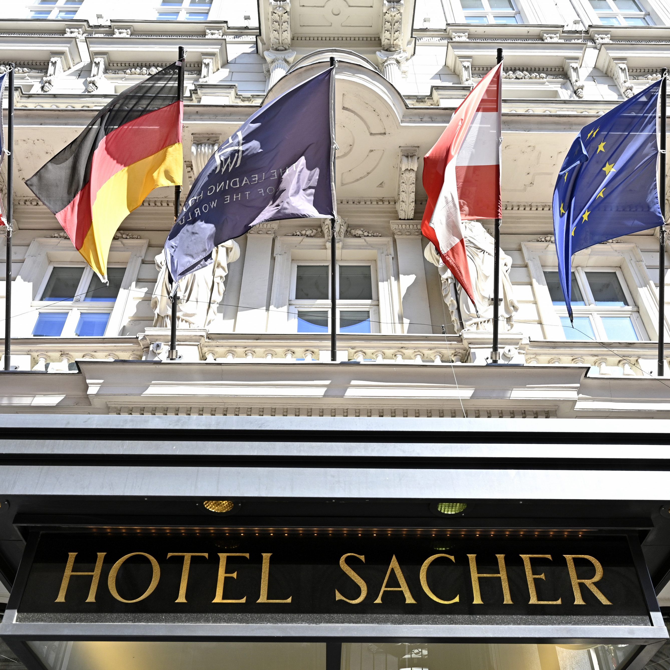 Es wird gefordert, dass die Hotels wieder öffnen dürfen - mittels regelmäßigen Coronavirus-Testungen.