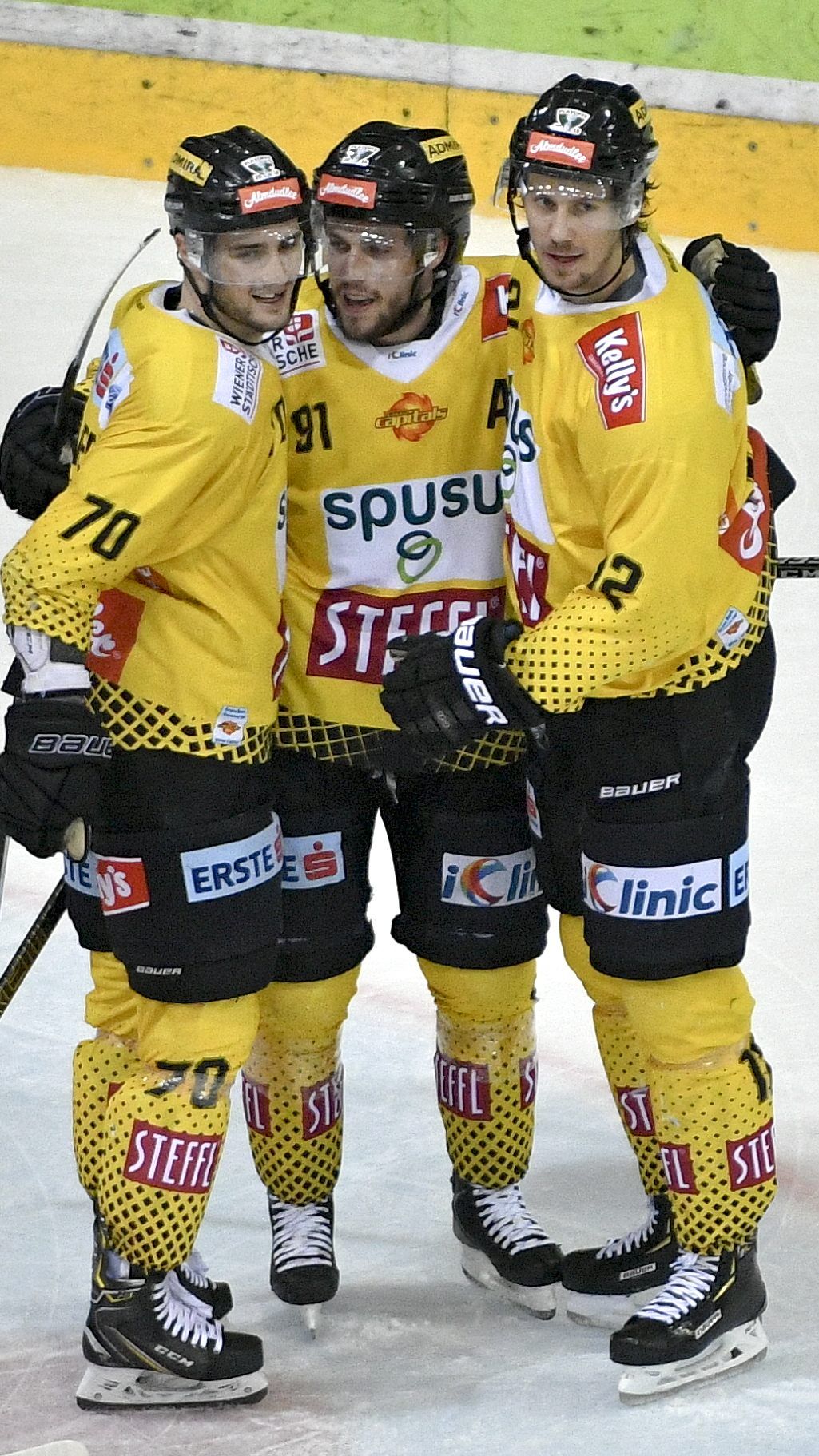 Im dritten Saisonduell mit den Roten Bullen setzten sich die Vienna Caps zum dritten Mal durch.