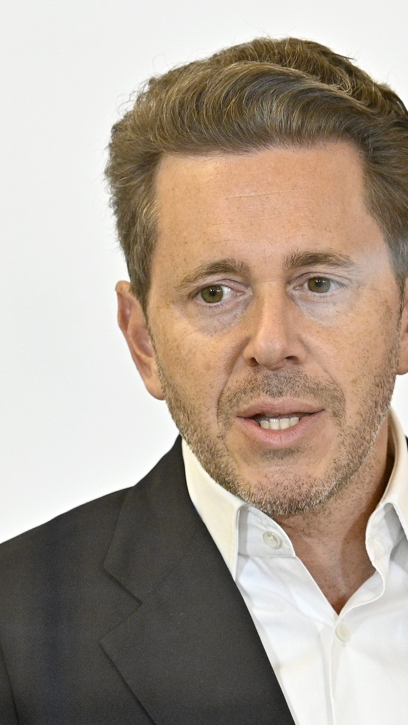 Wirtschaft drängt auf schrittweise Öffnung ab 8. Februar.