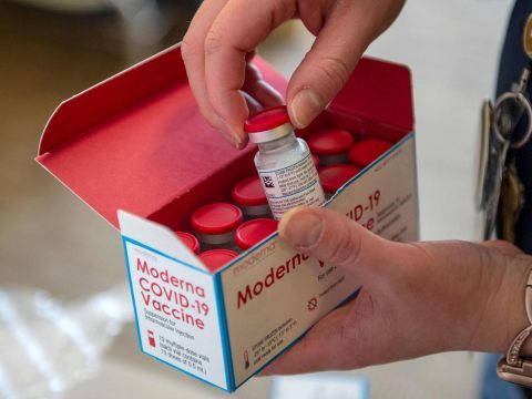Auch der Coronavirus-Impfstoff von Moderna wurde nun in der EU zugelassen.