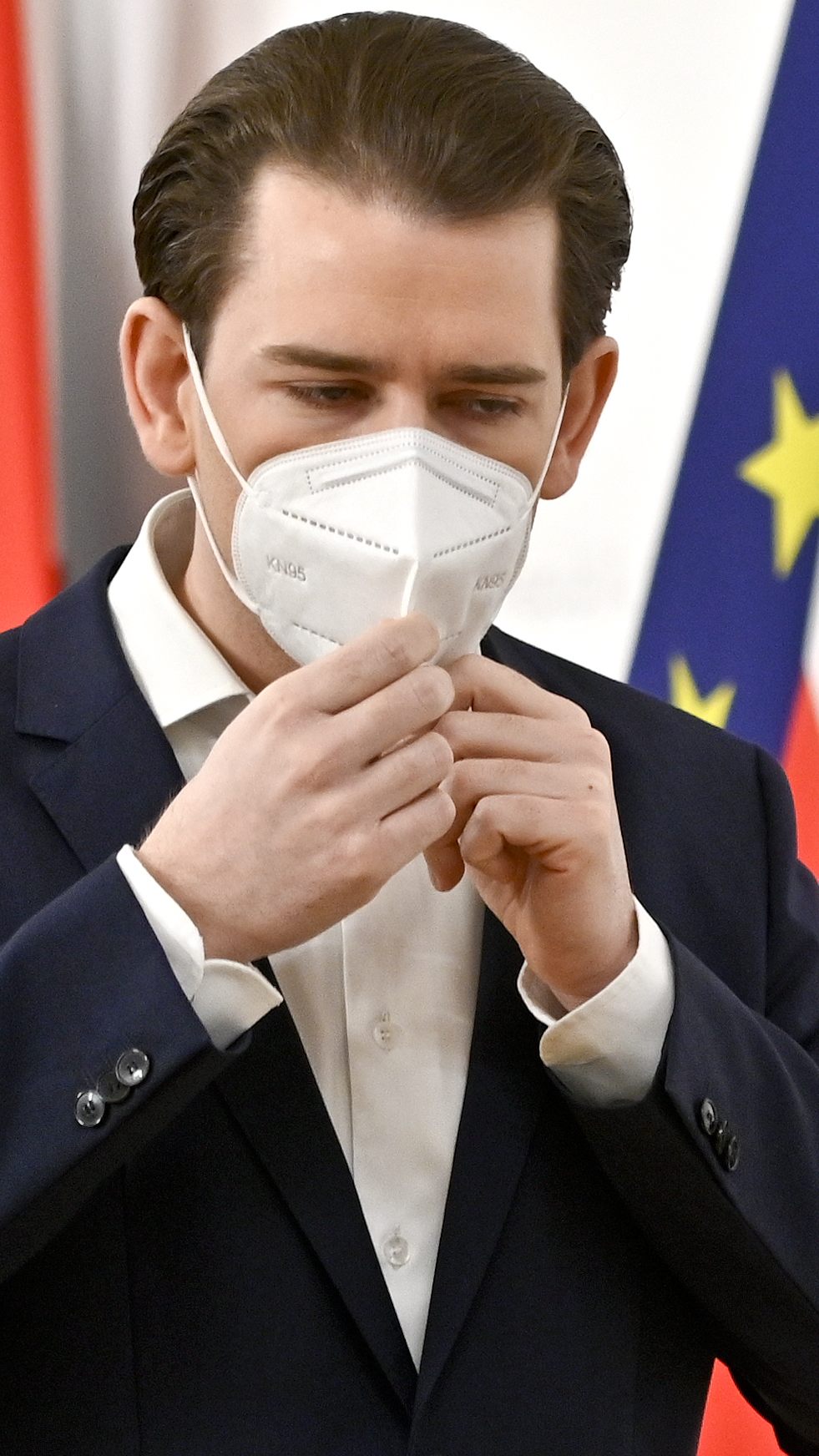 Kanzler Kurz mit FFP2-Maske.