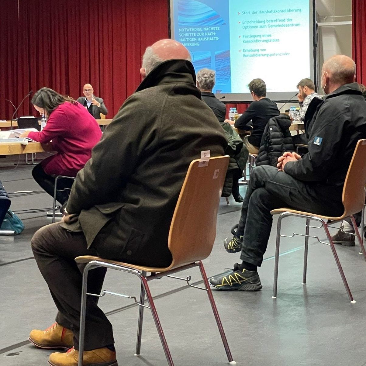 Gemeindevertretersitzung im Sportpark am Montagabend