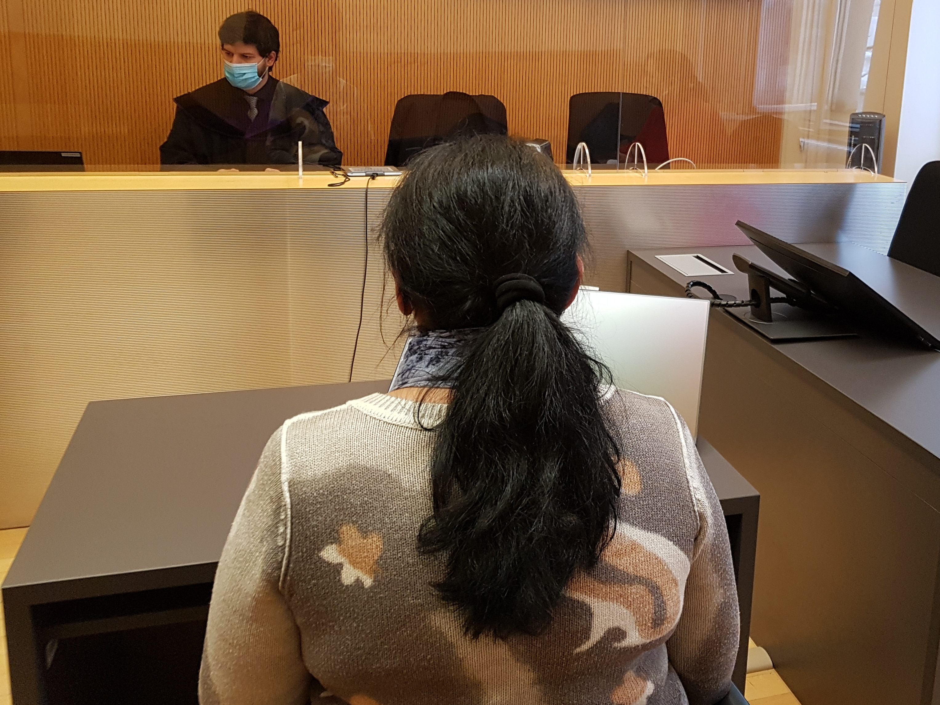 Am Donnerstag saß die Frau vor Gericht. Am Donnerstag saß die Frau vor Gericht.