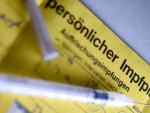 Geht es nach den Medizinern, soll es den Impfpass schon bald in elektronischer Form geben.